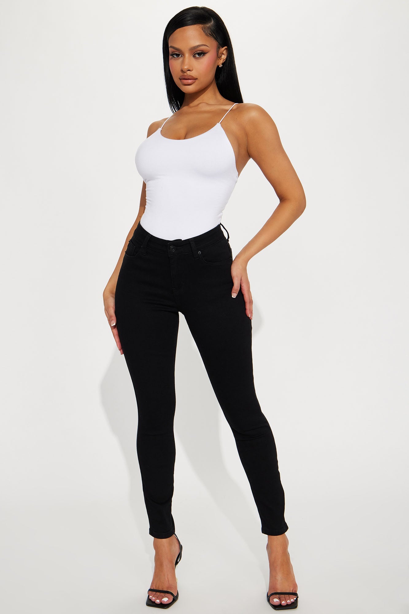 Can't Believe It! Booty Shaping Skinny Jeans - Black