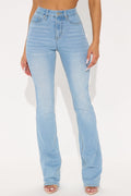 Tall Mesa Booty Lifting Stretch Bootcut Jeans - Light Wash