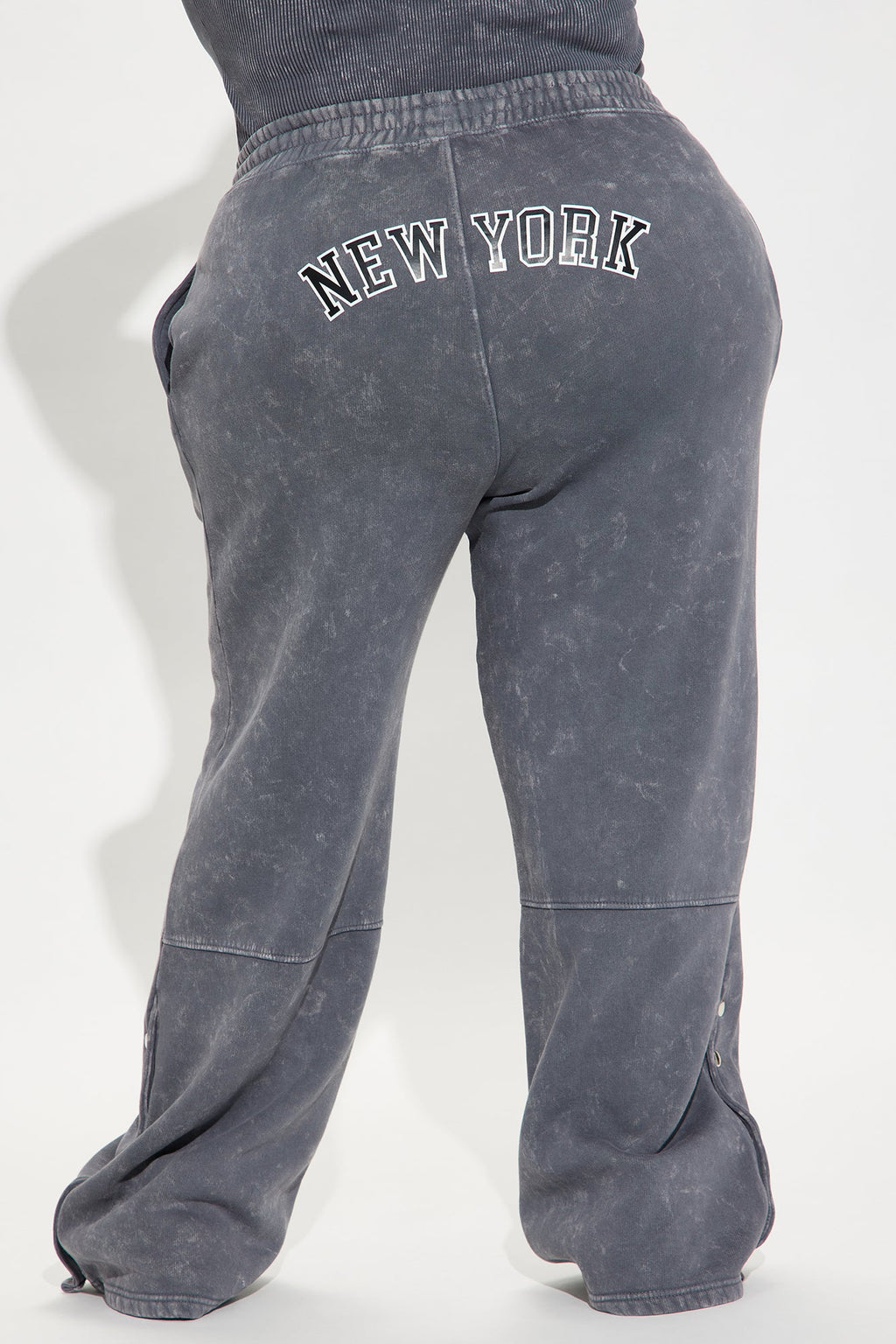 New York Washed Sweatpant - Charcoal