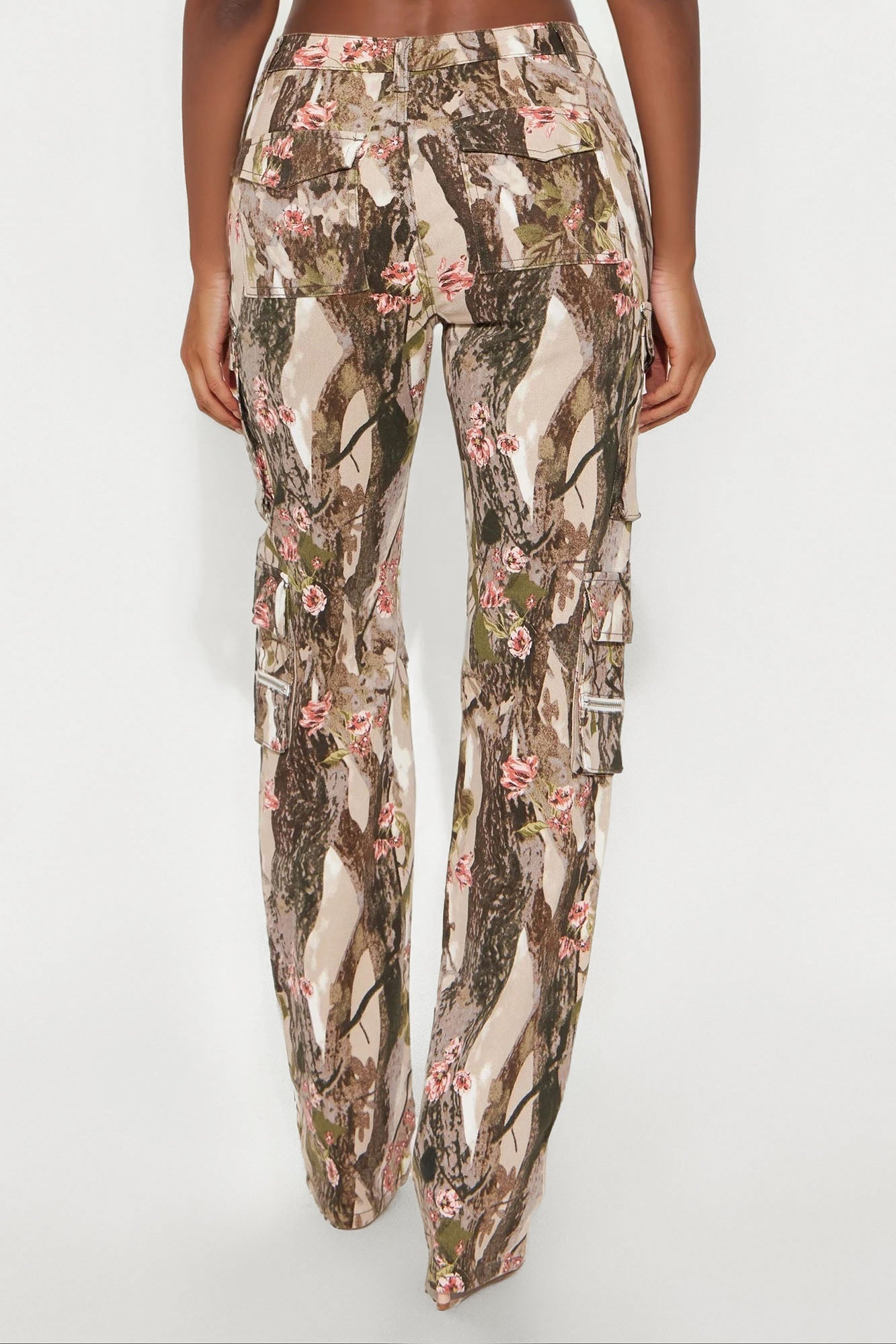 Tall By A Long Shot Floral Camo Stretch Cargo Jeans - Taupe/combo