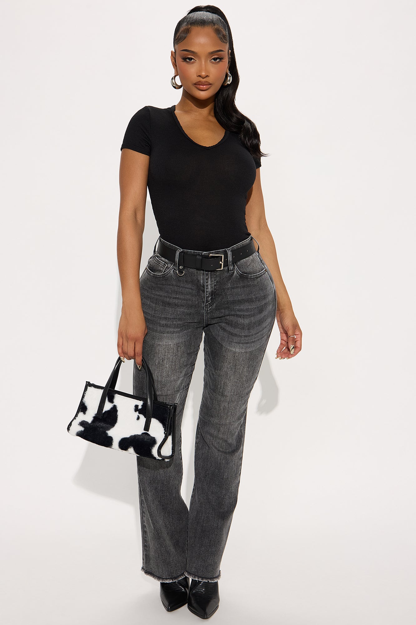 Journi Ribbed V-Neck Tee - Black