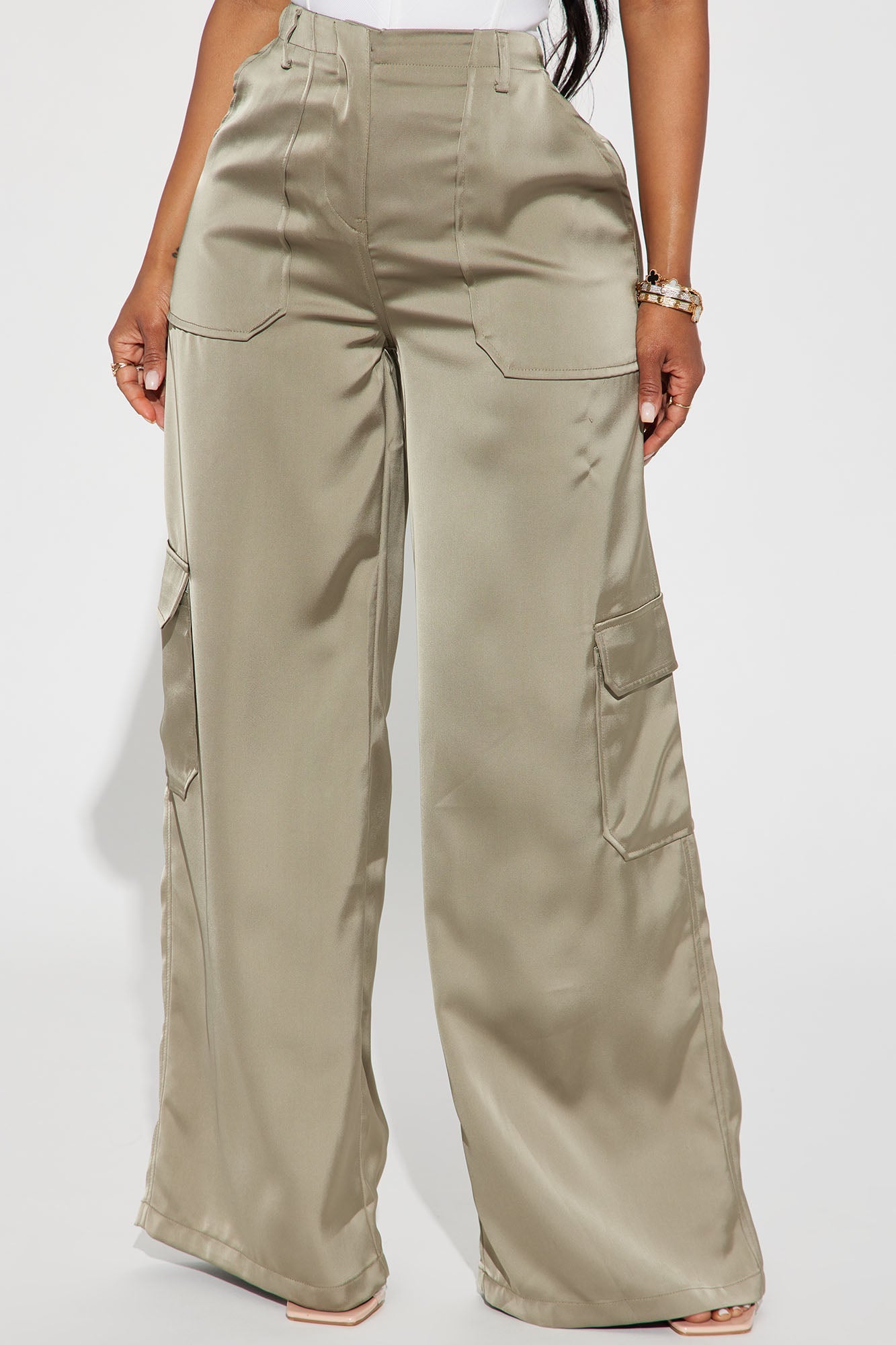 Pretty Girl Walk Satin Cargo Pant - Olive