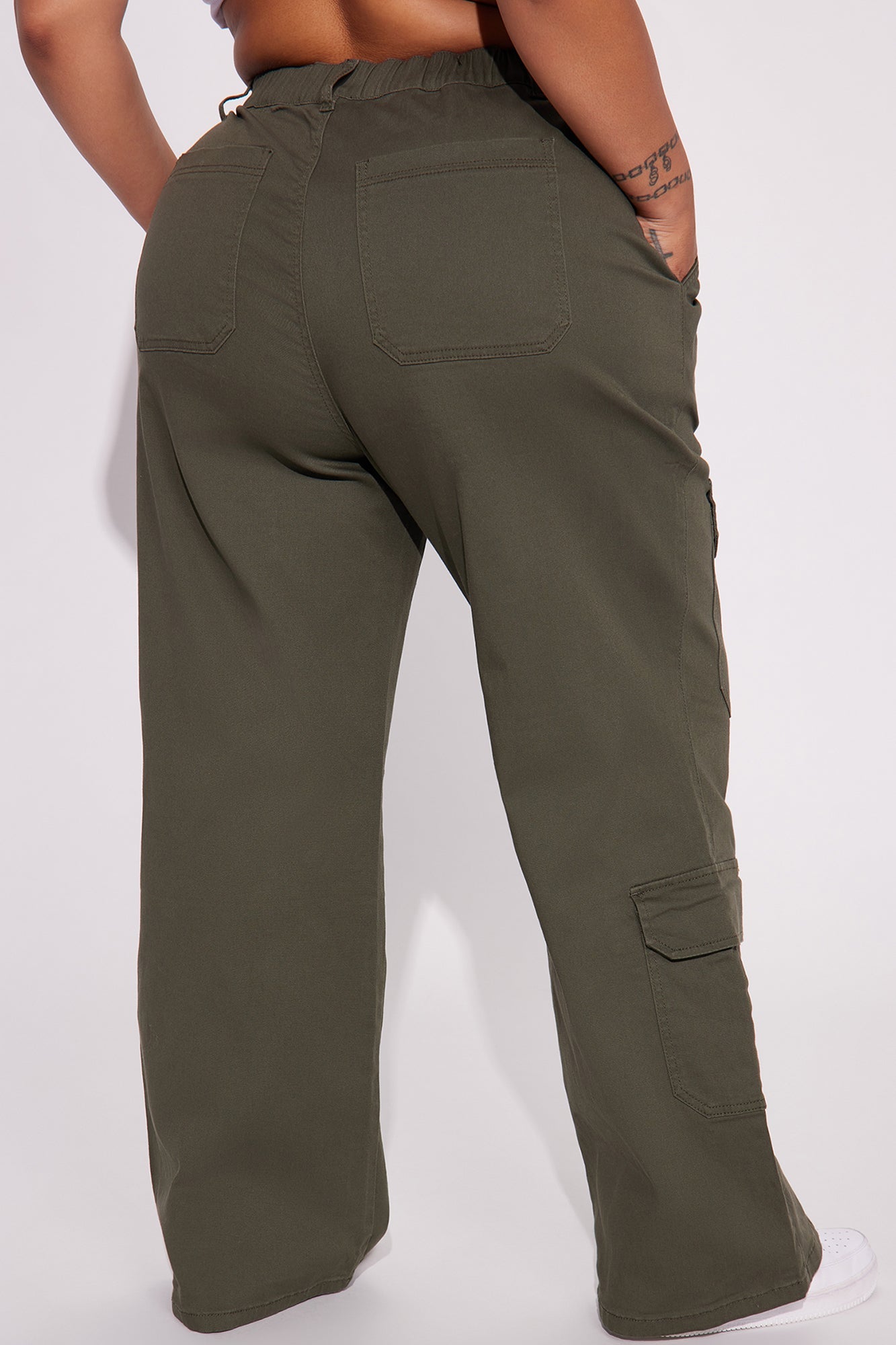 Out Of My Lane Cargo Pant - Olive