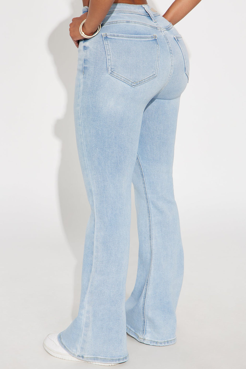 Cabo Flare Jeans - Light Wash