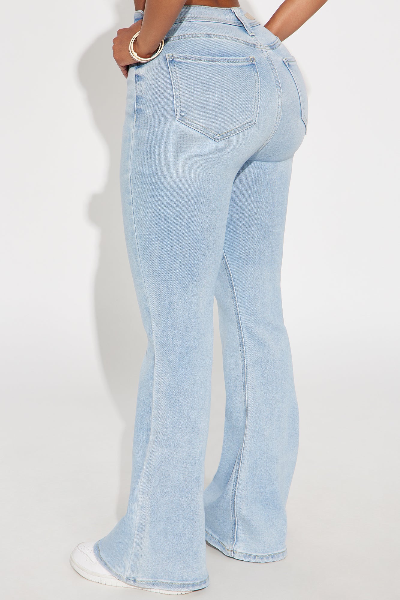 Cabo Flare Jeans - Light Wash