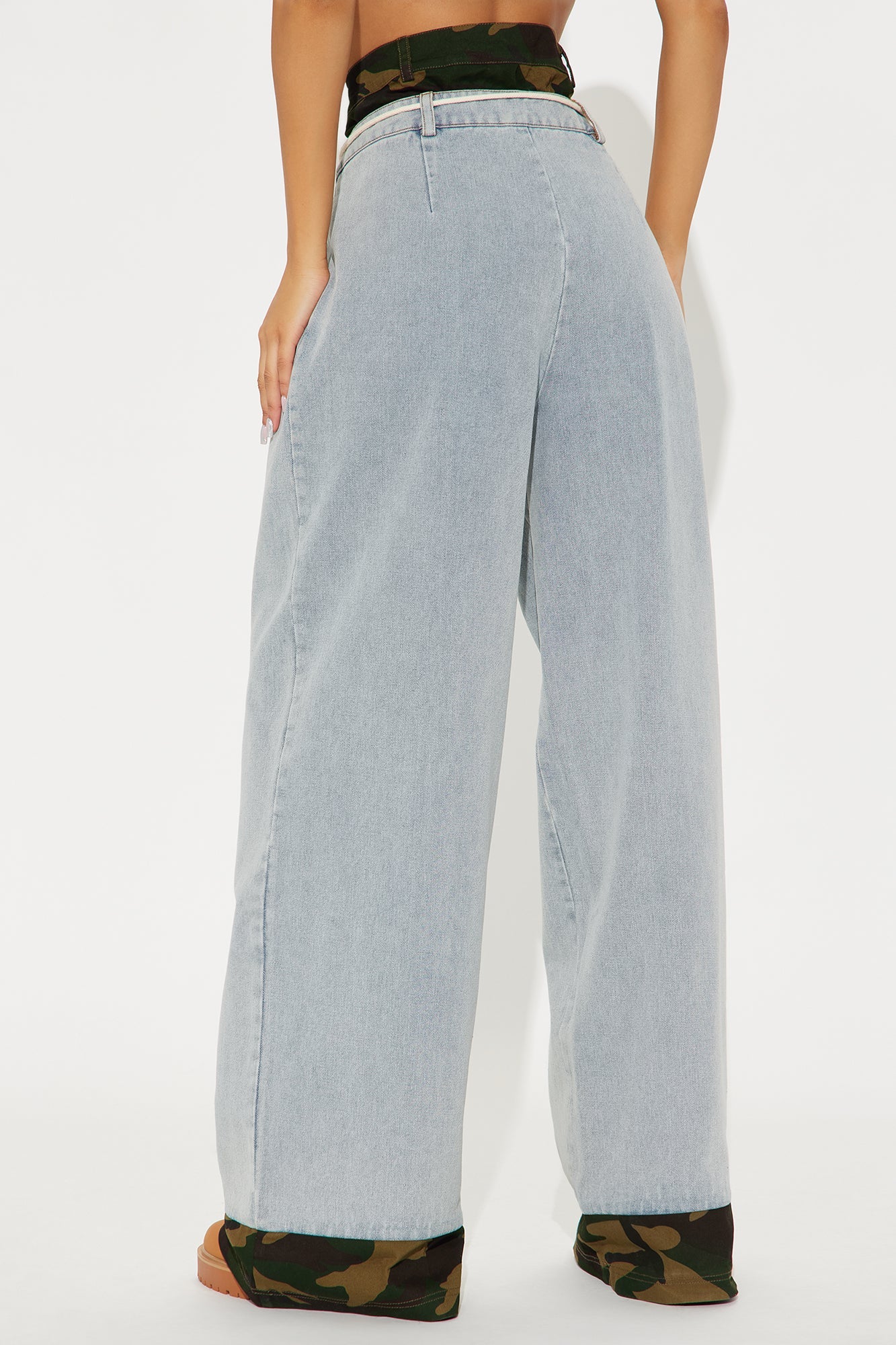 Keeping Secrets Baggy Denim Jeans - Light Wash