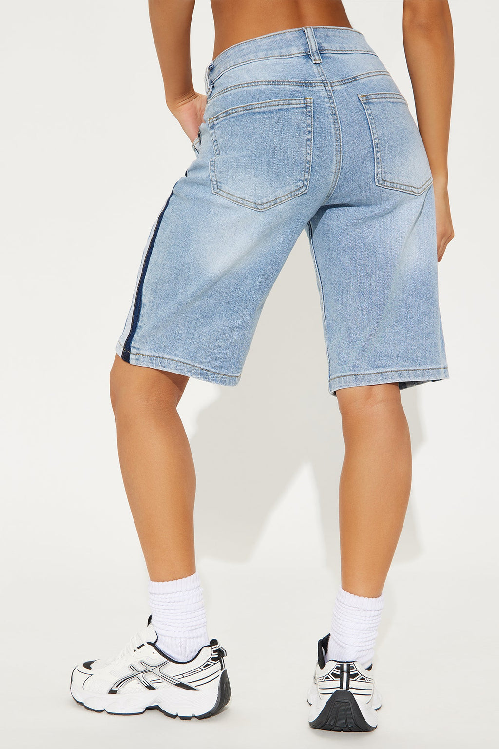 Right Now Two Tone Denim Jort - Light Wash