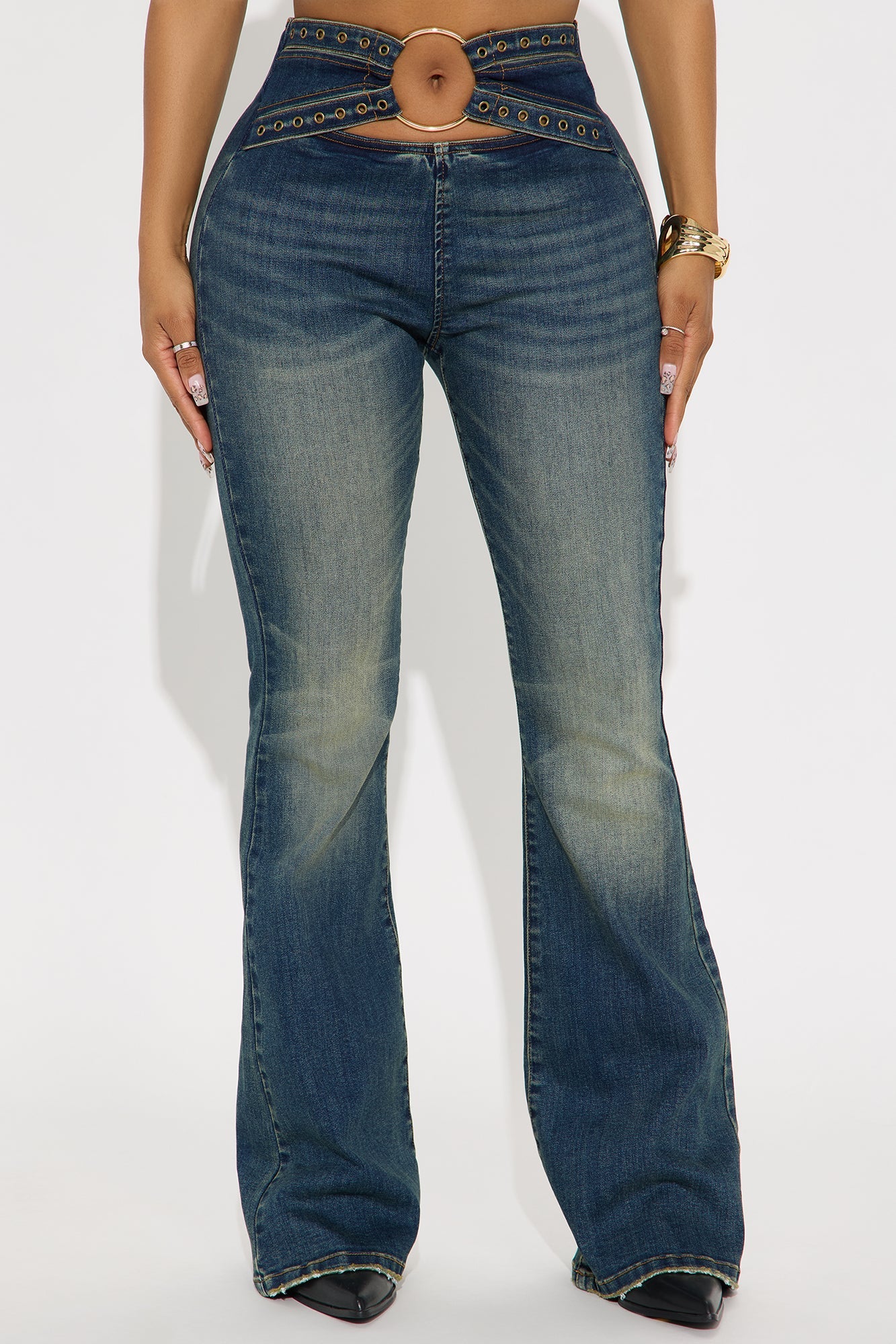 Set The Tone Low Rise Flare Jeans - Medium Wash