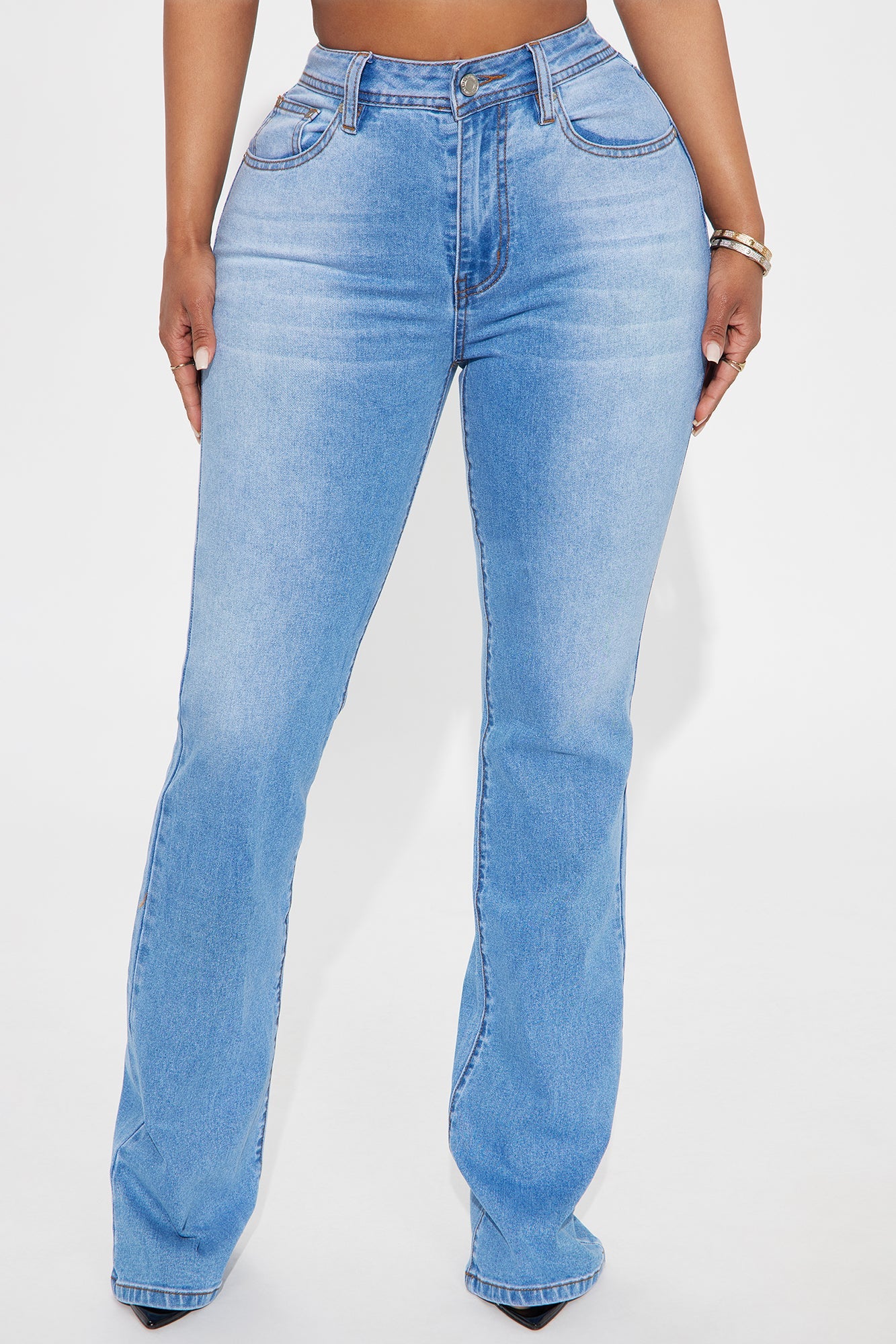 Hold You In Stretch Bootcut Jeans - Medium Wash