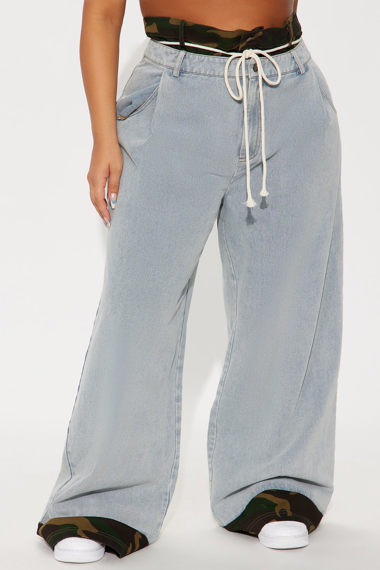 Keeping Secrets Baggy Denim Jeans - Light Wash