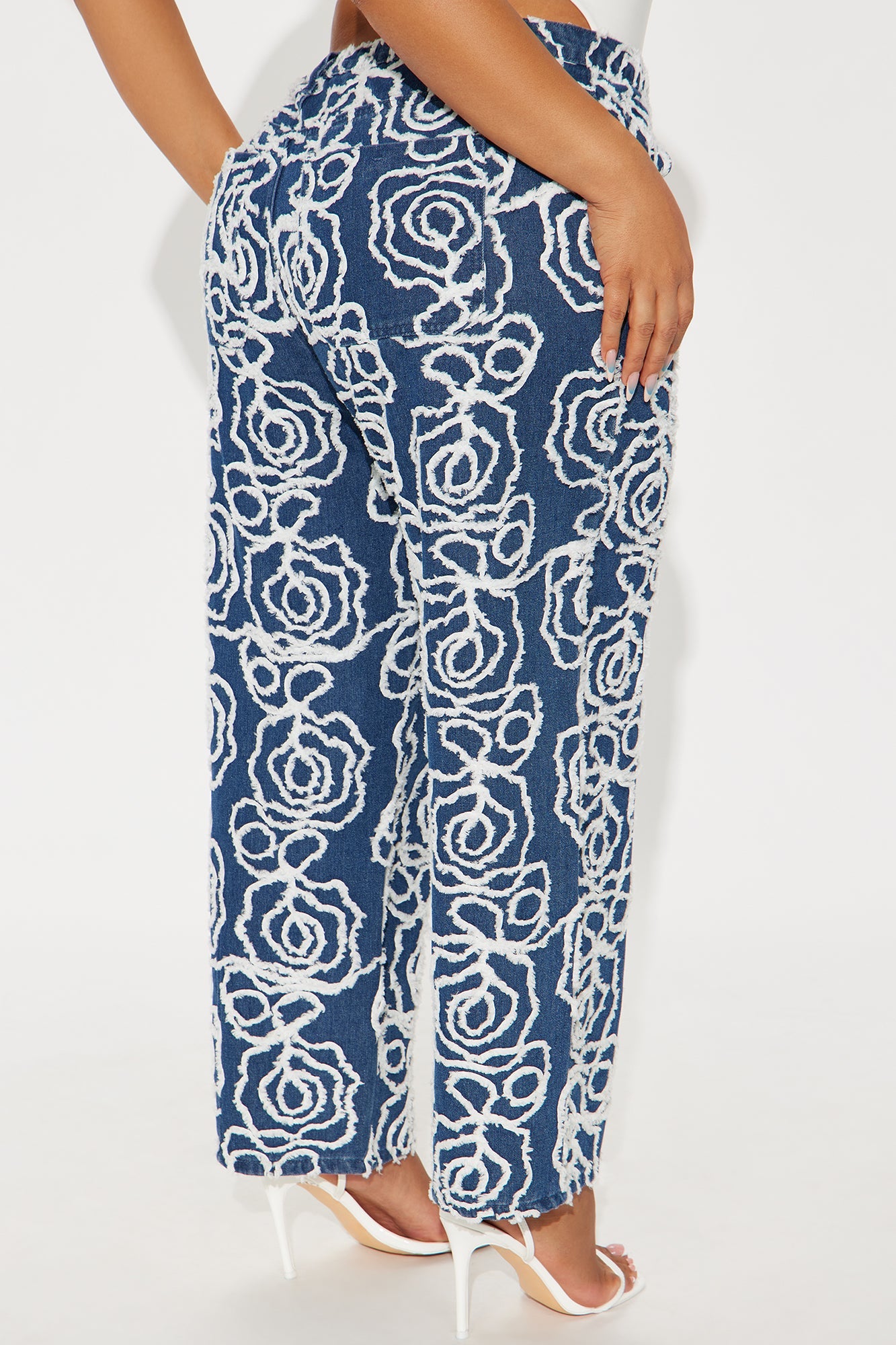 Urban Flora Loose Straight Leg Jeans - Medium Wash