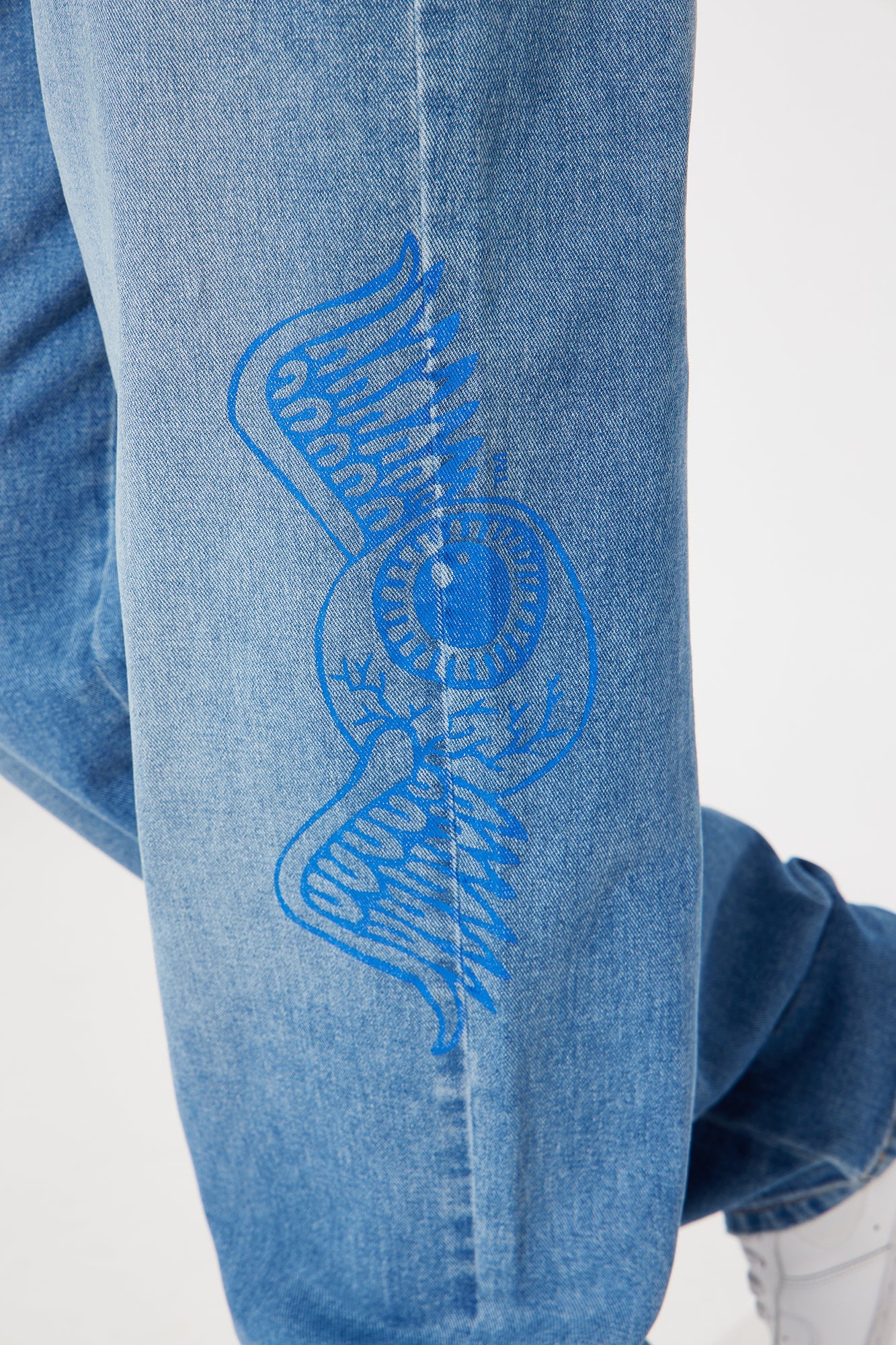 Von Dutch Boxer Straight Leg Jeans - Medium Wash