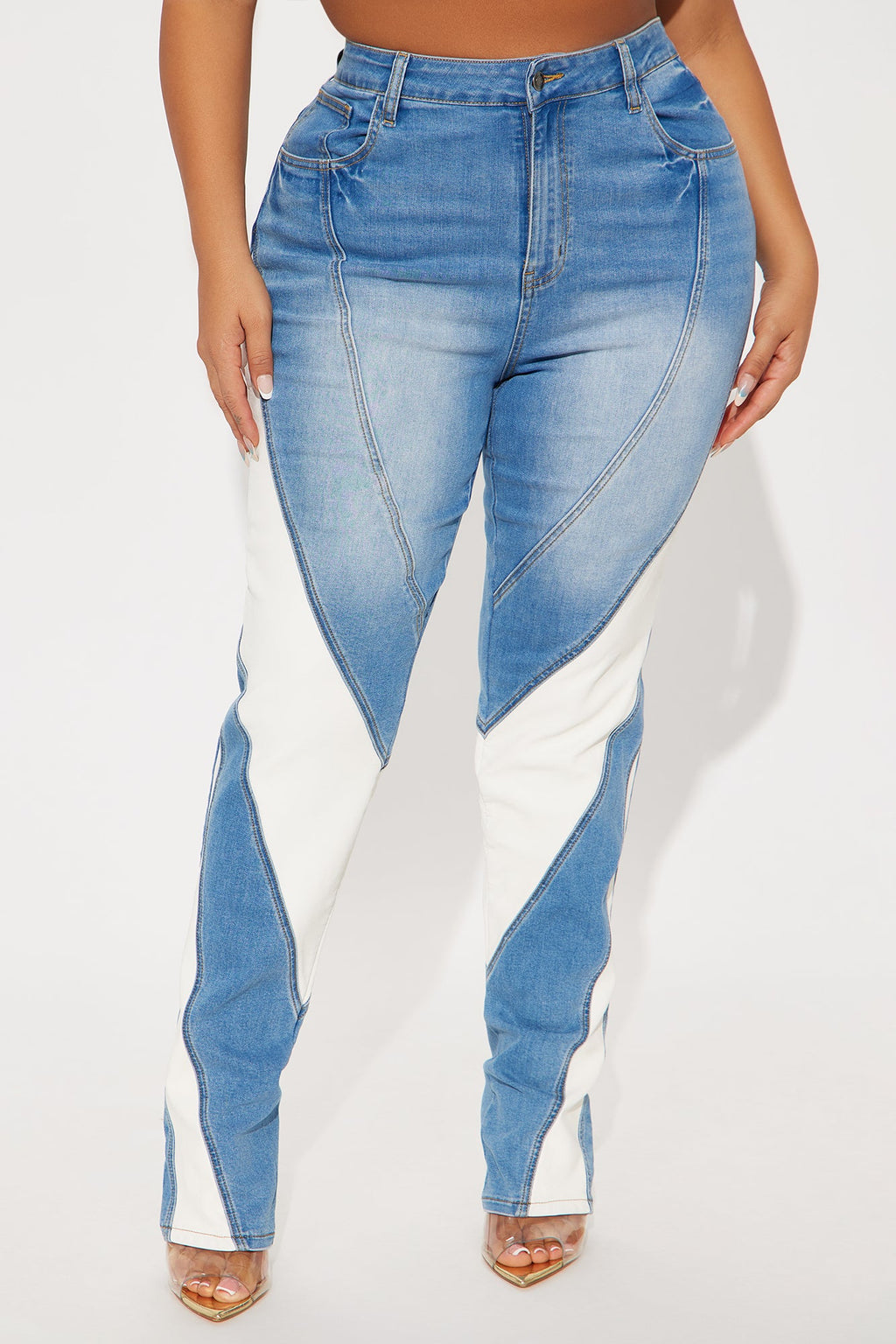 Stepping Up Split Hem Skinny Jeans - Medium Wash