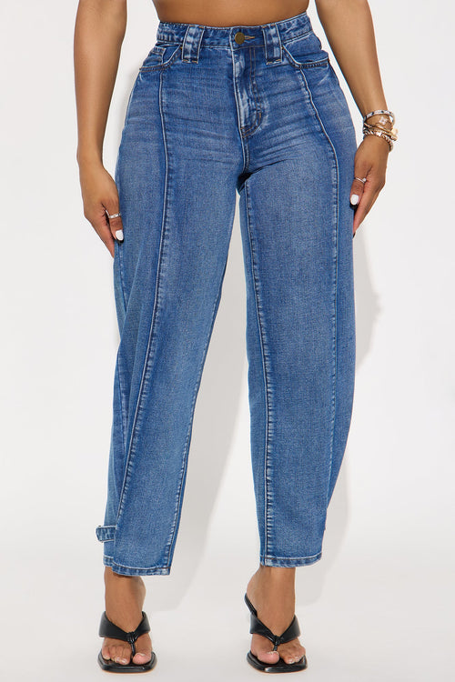 Amelia Loose Taper Leg Denim Jeans - Medium Wash