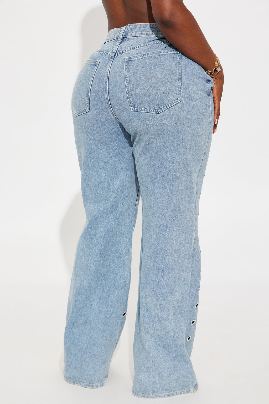 Throwing You Off Grommet Rigid Flare Jeans - Light Wash