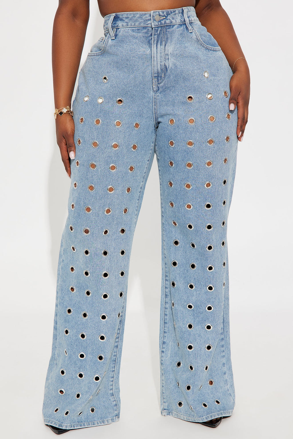 Throwing You Off Grommet Rigid Flare Jeans - Light Wash