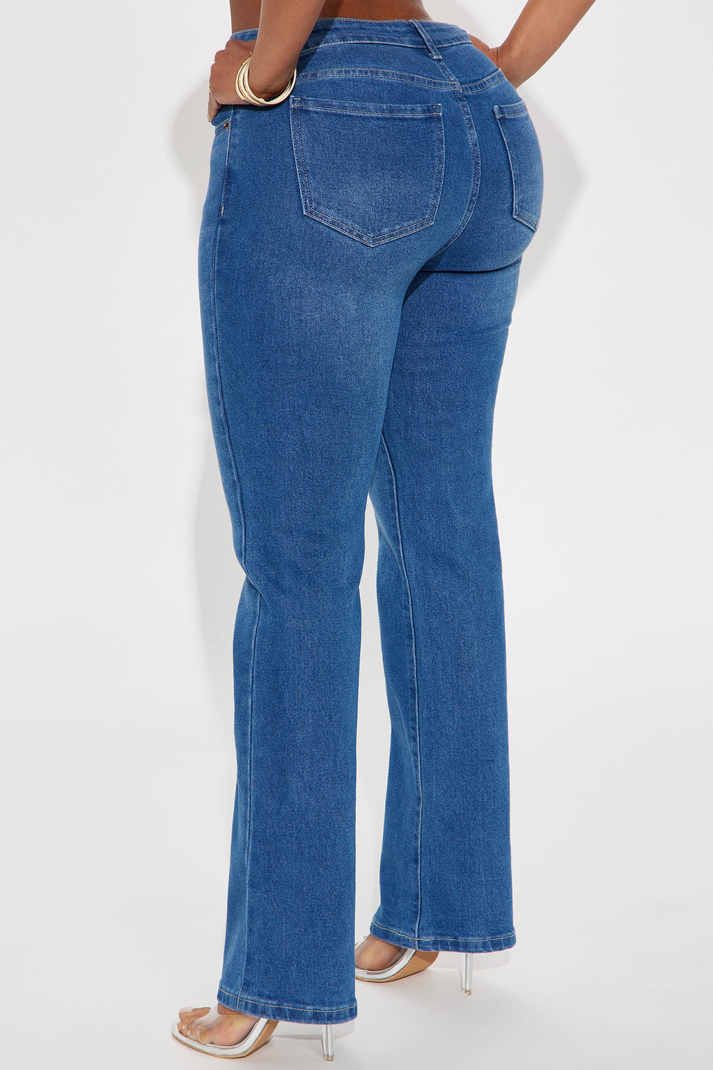 Model Off Duty Straight Leg Jeans - Medium Wash