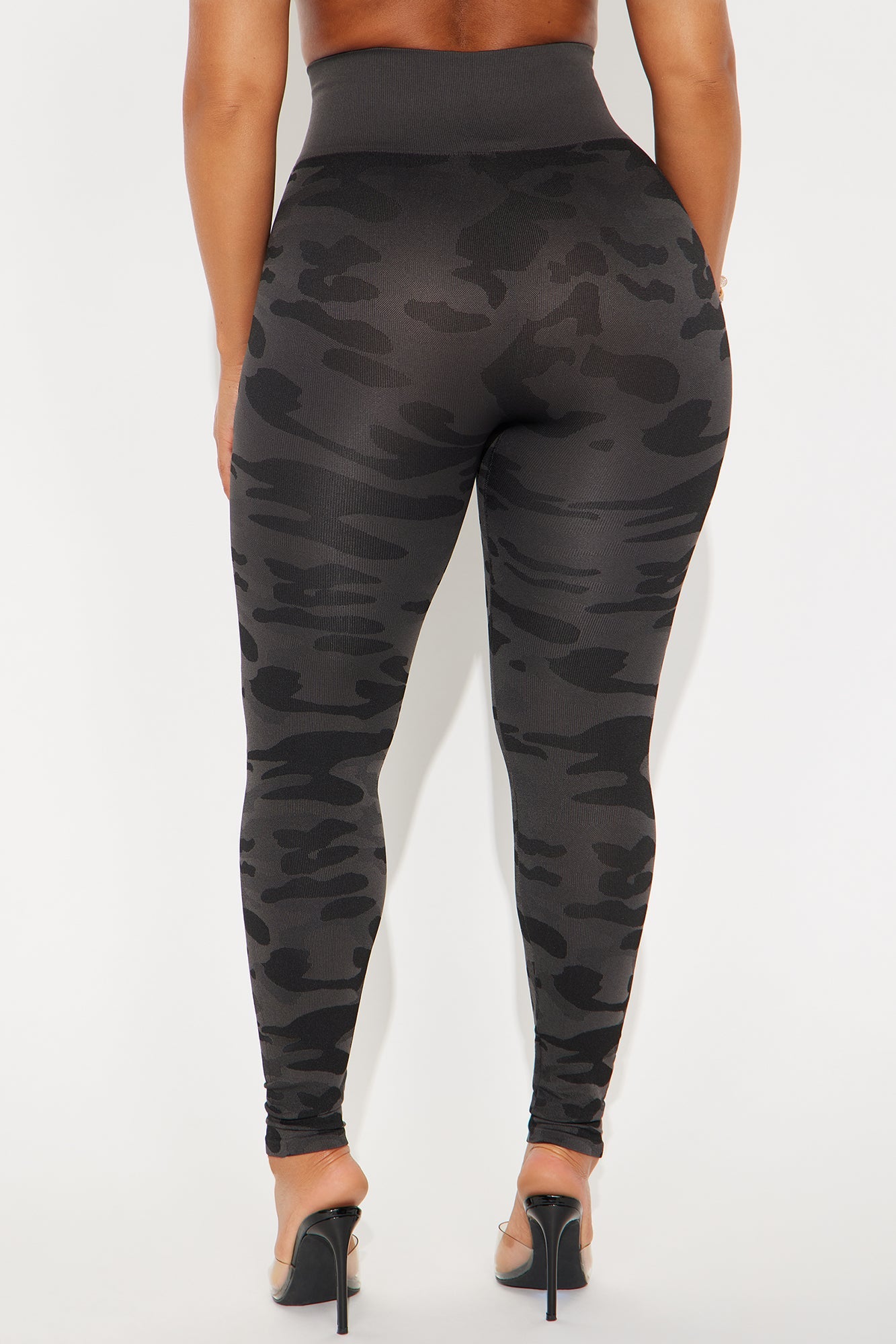 Kelly Seamless Camo Legging - Charcoal