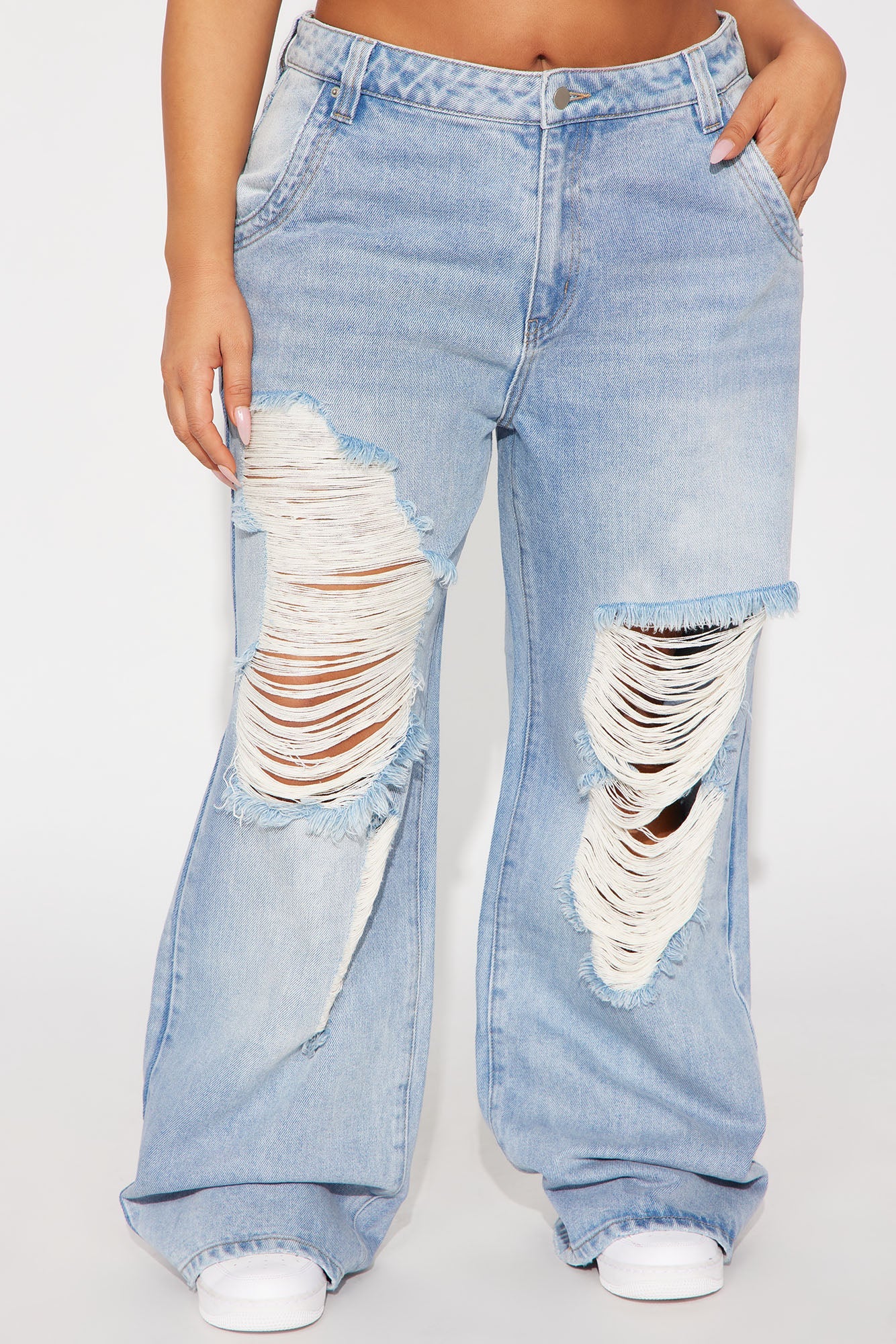 Sticking Around Ripped Straight Leg Jeans - Medium Wash