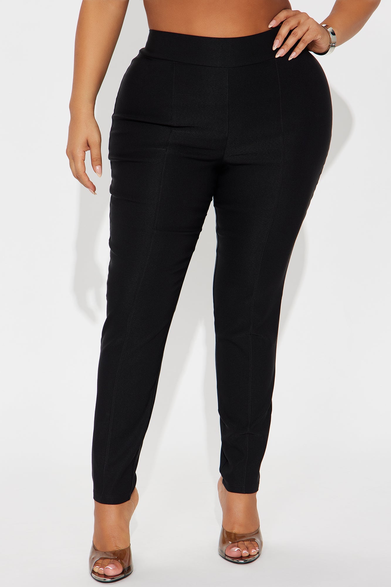 No Comparison Millennium Skinny Pant - Black