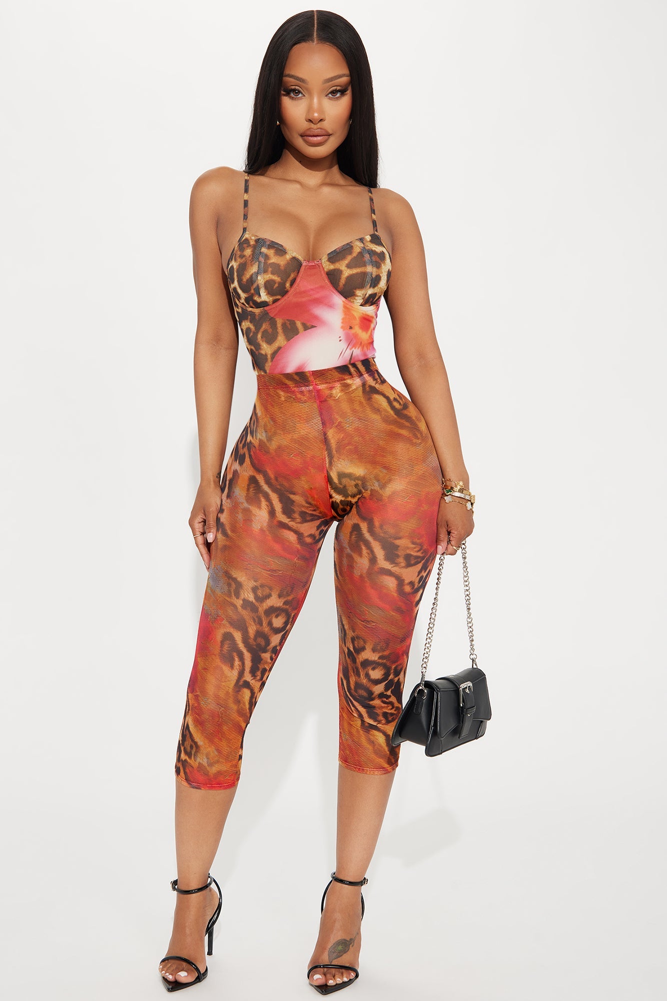 That's Hot Mesh Capri Legging - Red/combo