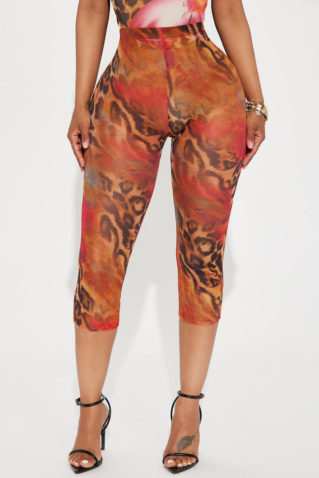 That's Hot Mesh Capri Legging - Red/combo