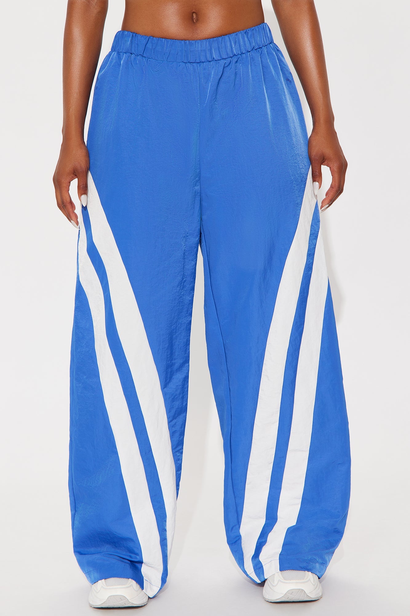Follow The Curve Windbreaker Track Pant - Blue