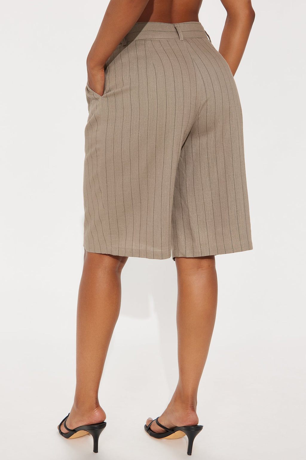 Penelope Pinstripe Linen Trouser Short - Mocha