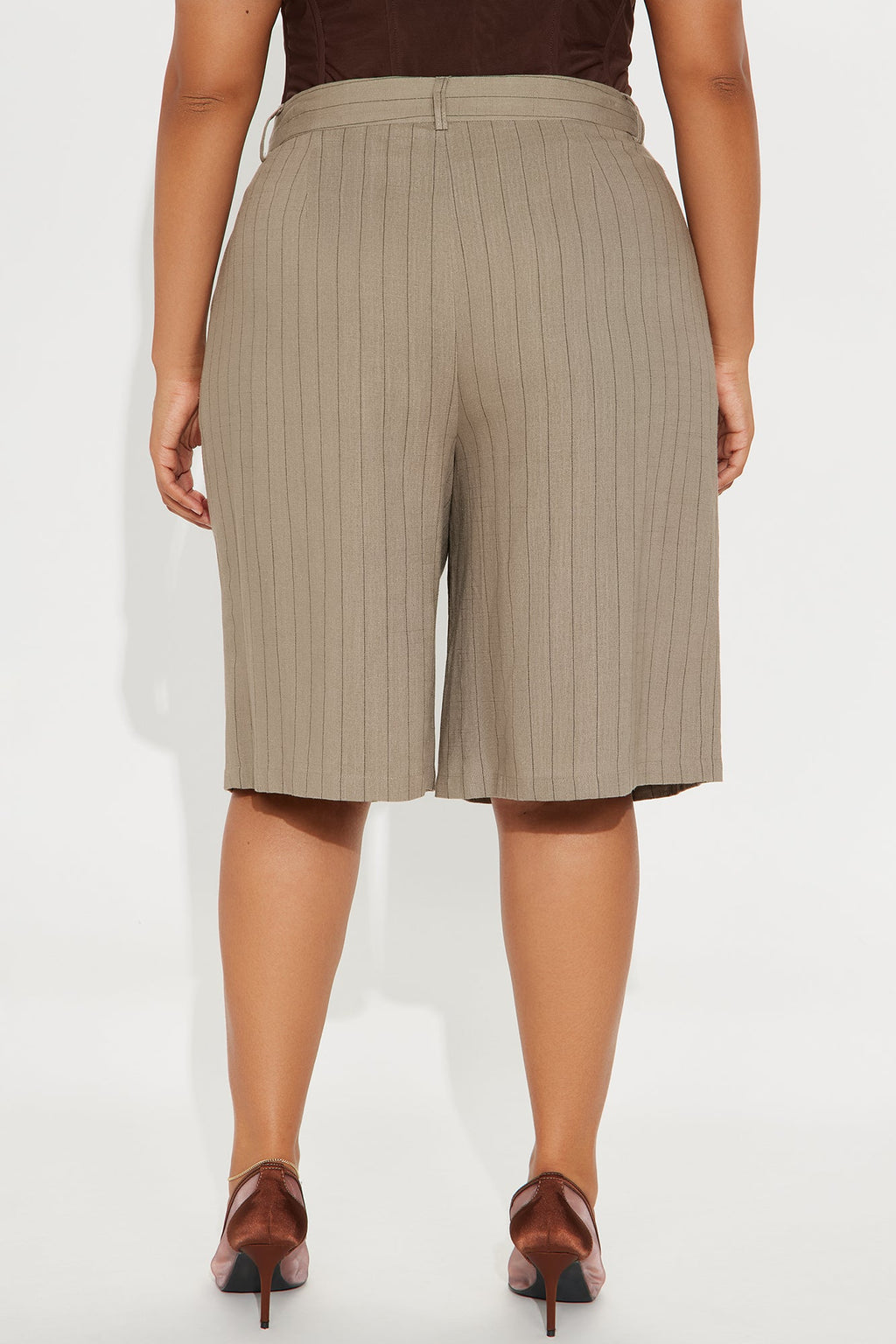 Penelope Pinstripe Linen Trouser Short - Mocha
