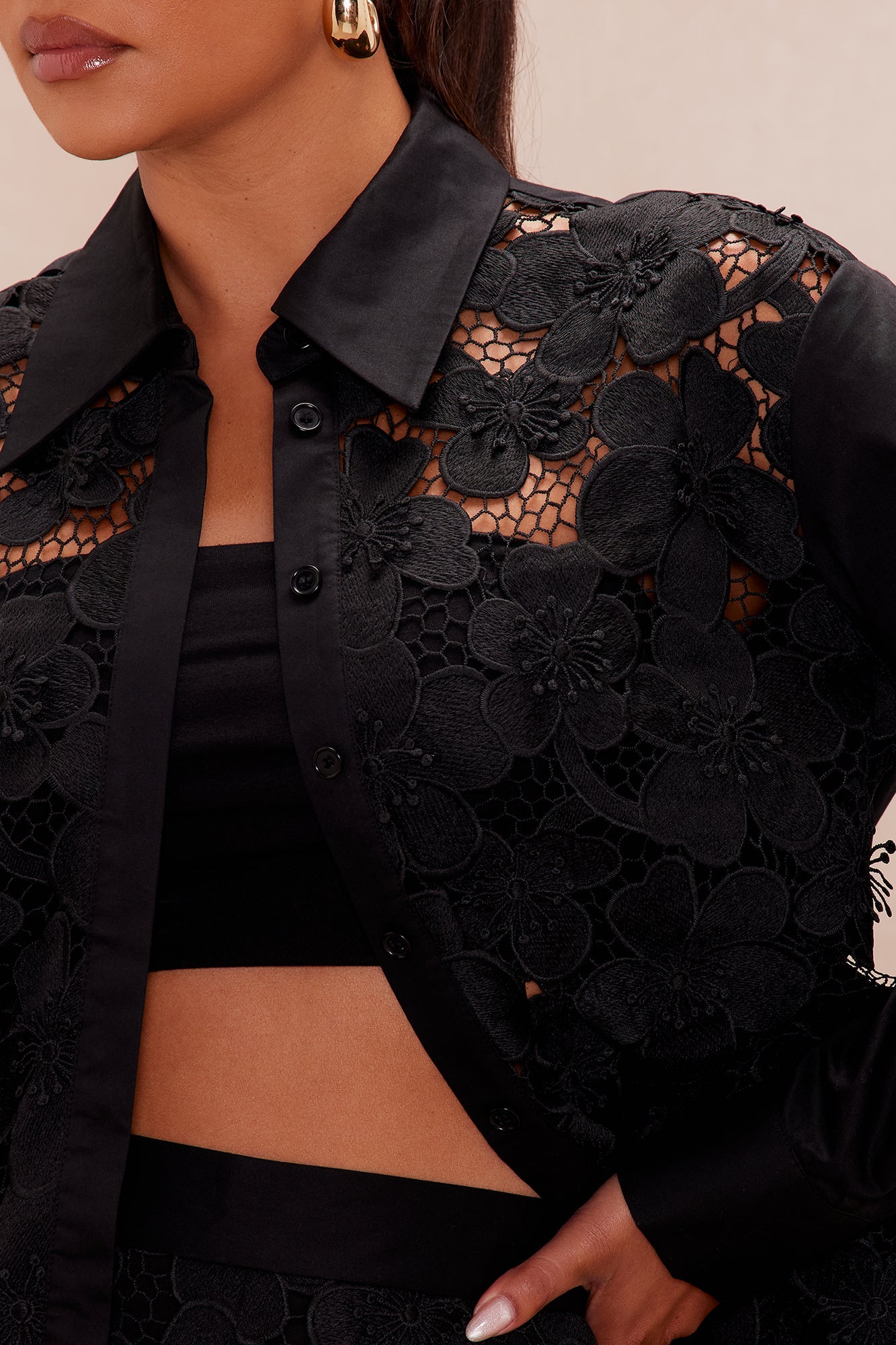 Iris Embroidered Shirt - Black