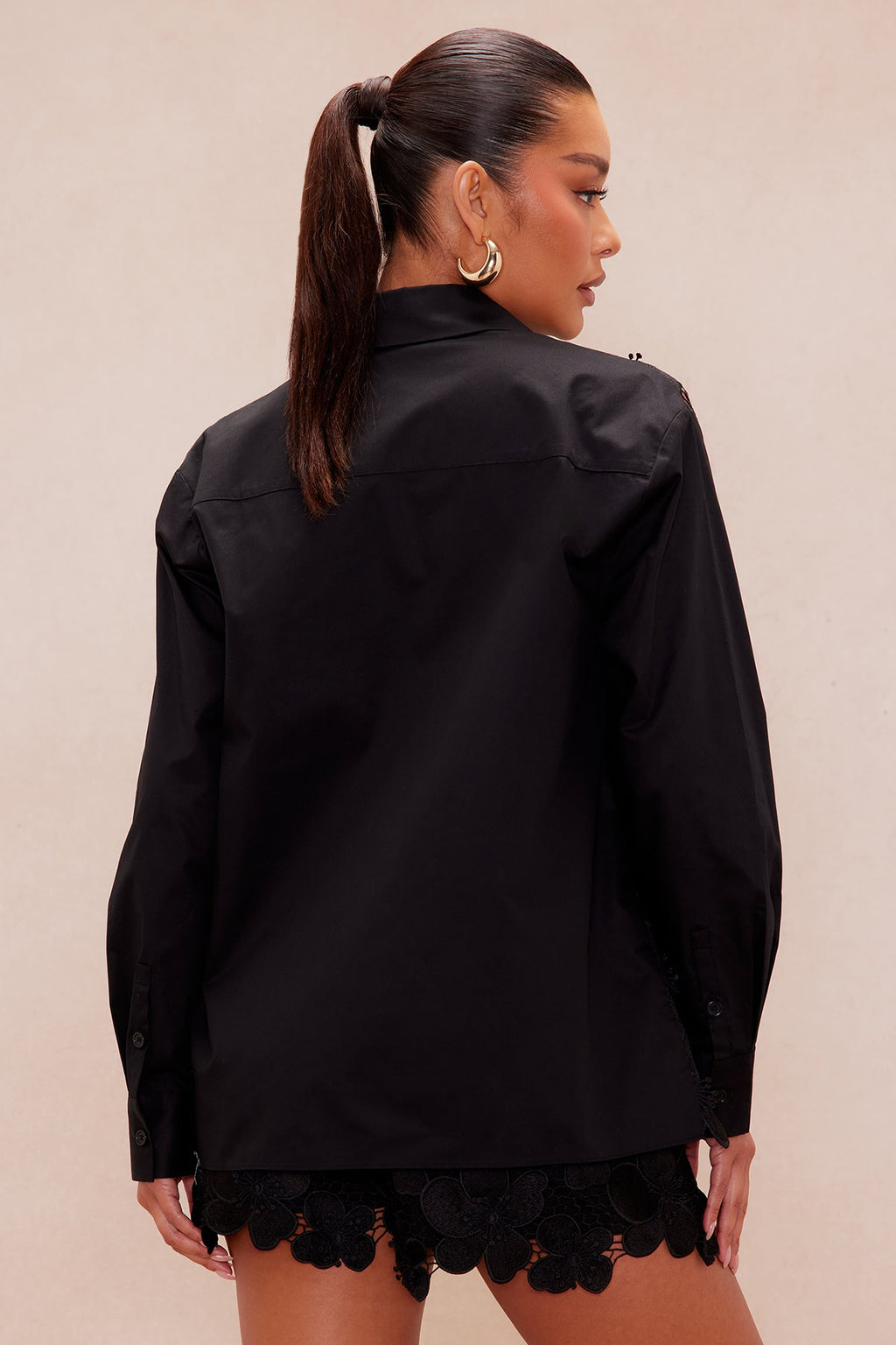 Iris Embroidered Shirt - Black