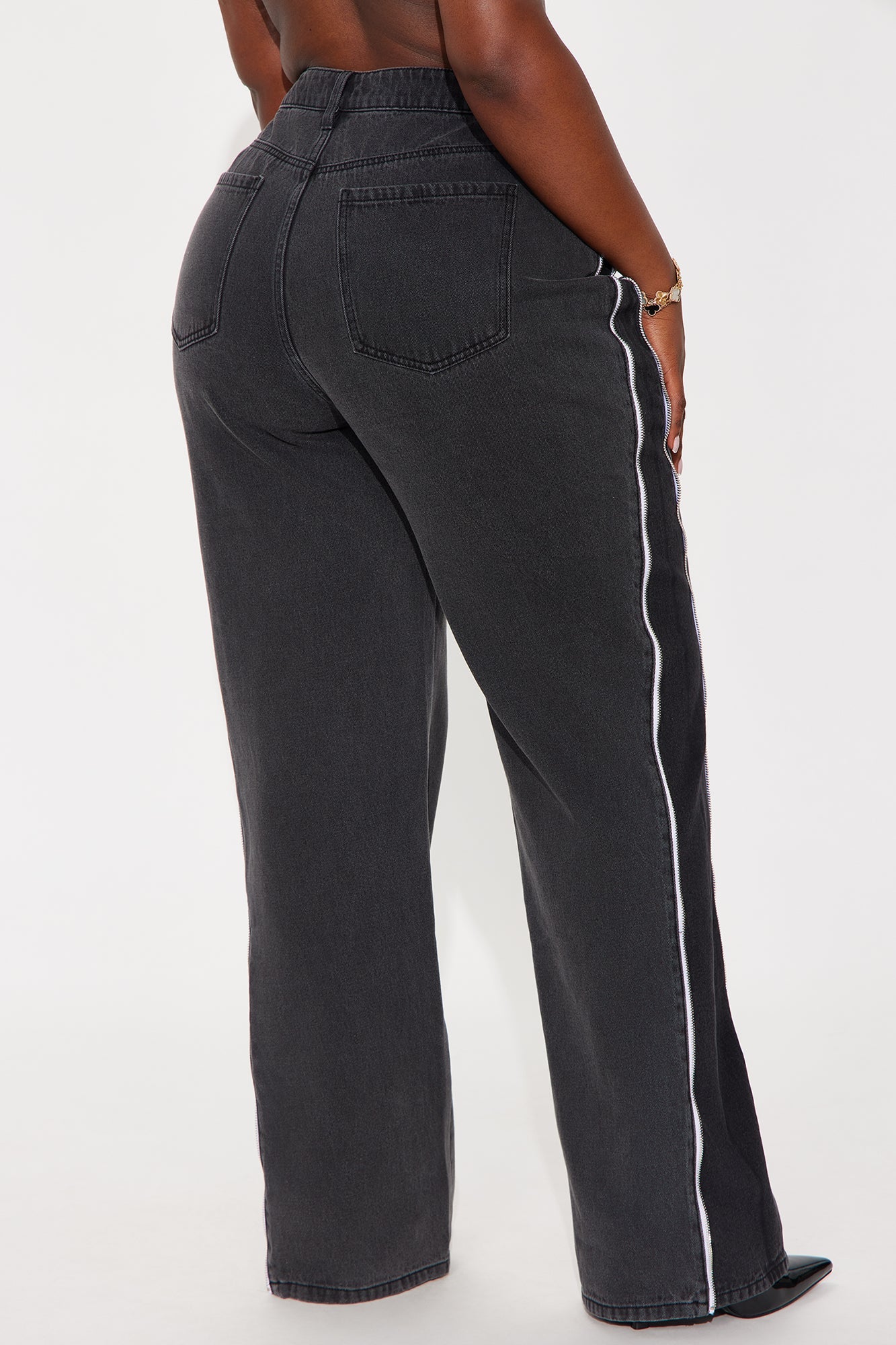 Zip It Up Straight Leg Jeans - Black
