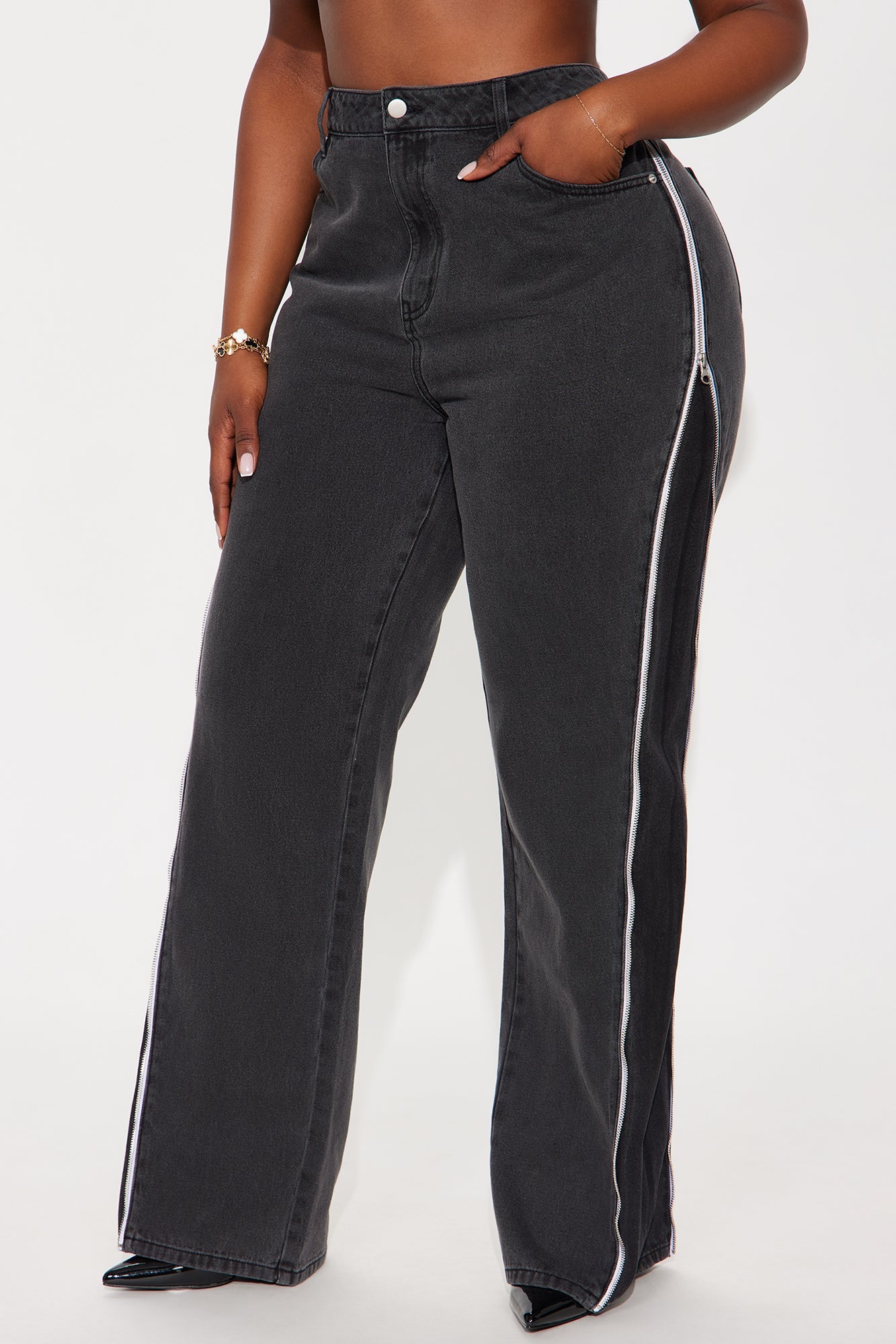 Zip It Up Straight Leg Jeans - Black