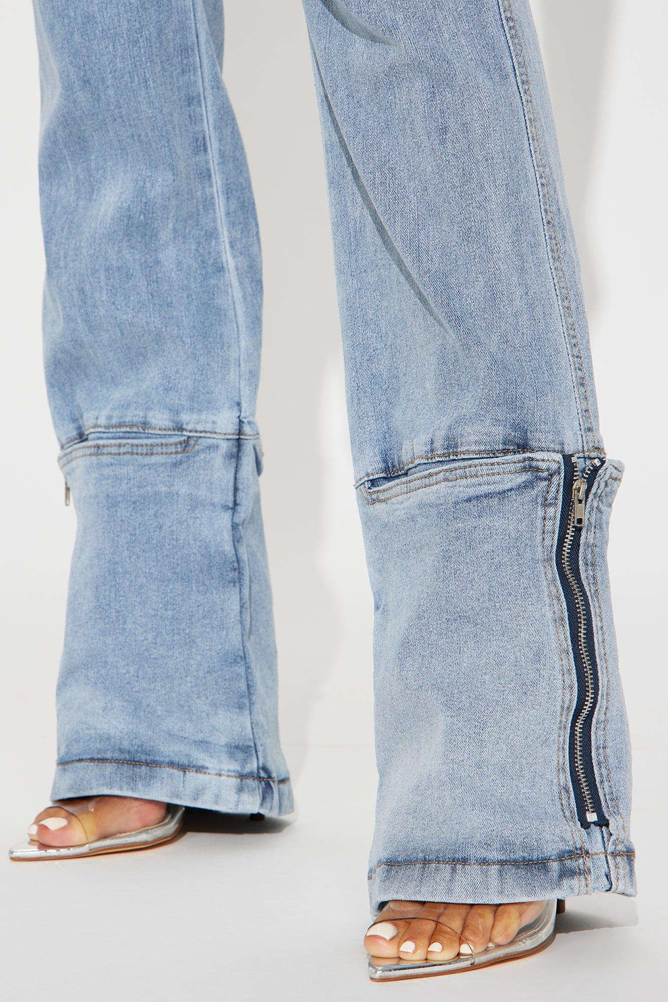 Camden Cargo Utility Jeans - Light Wash
