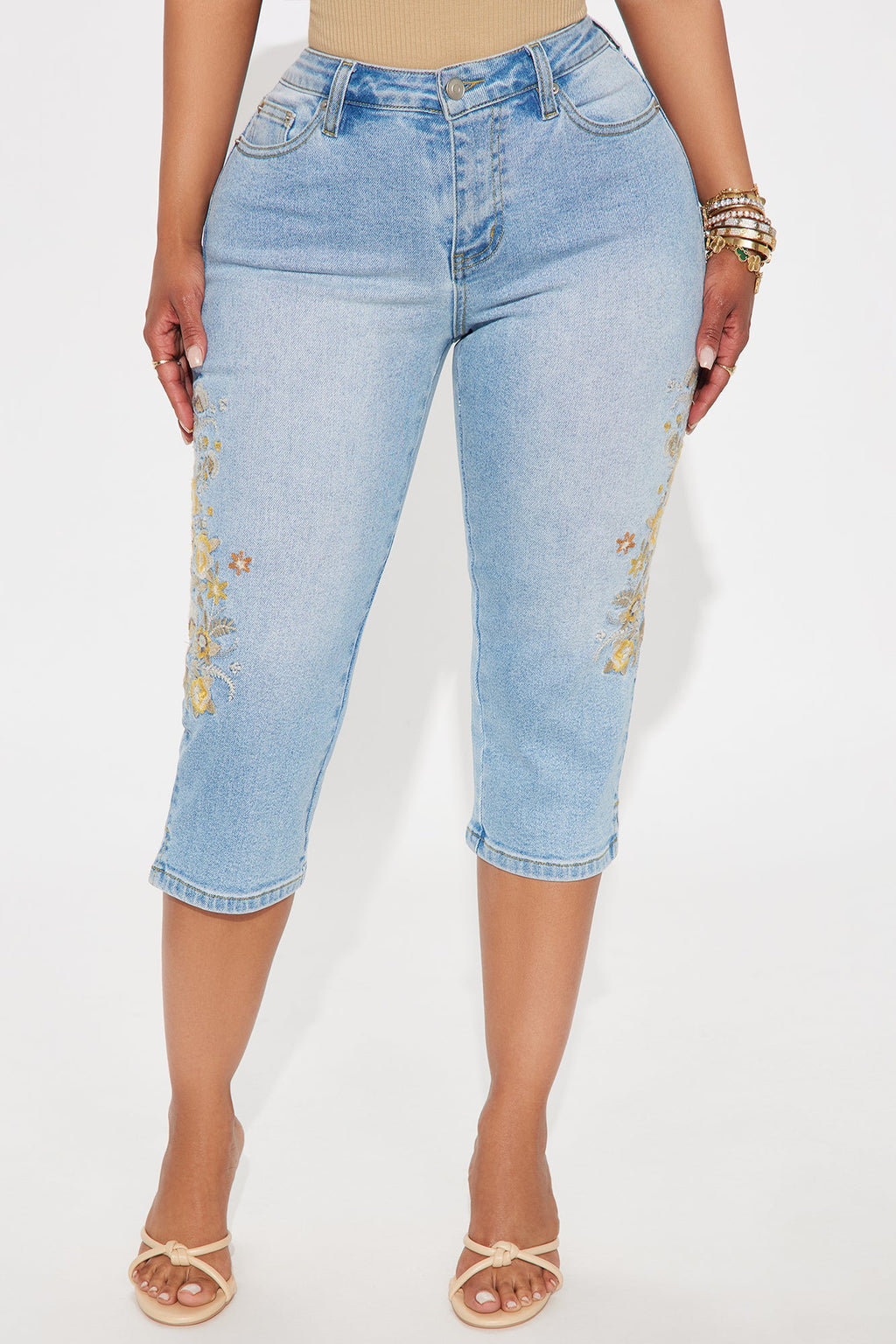 Midsummer Embroidered Capri Skinny Jeans - Light Blue Wash