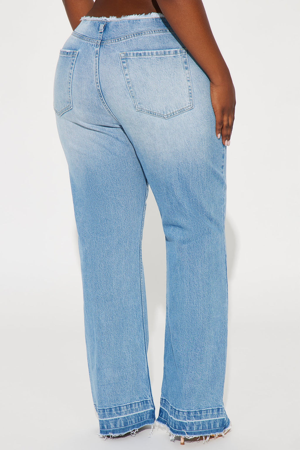 Need To Know Stretch Bootcut Jeans - Medium Wash