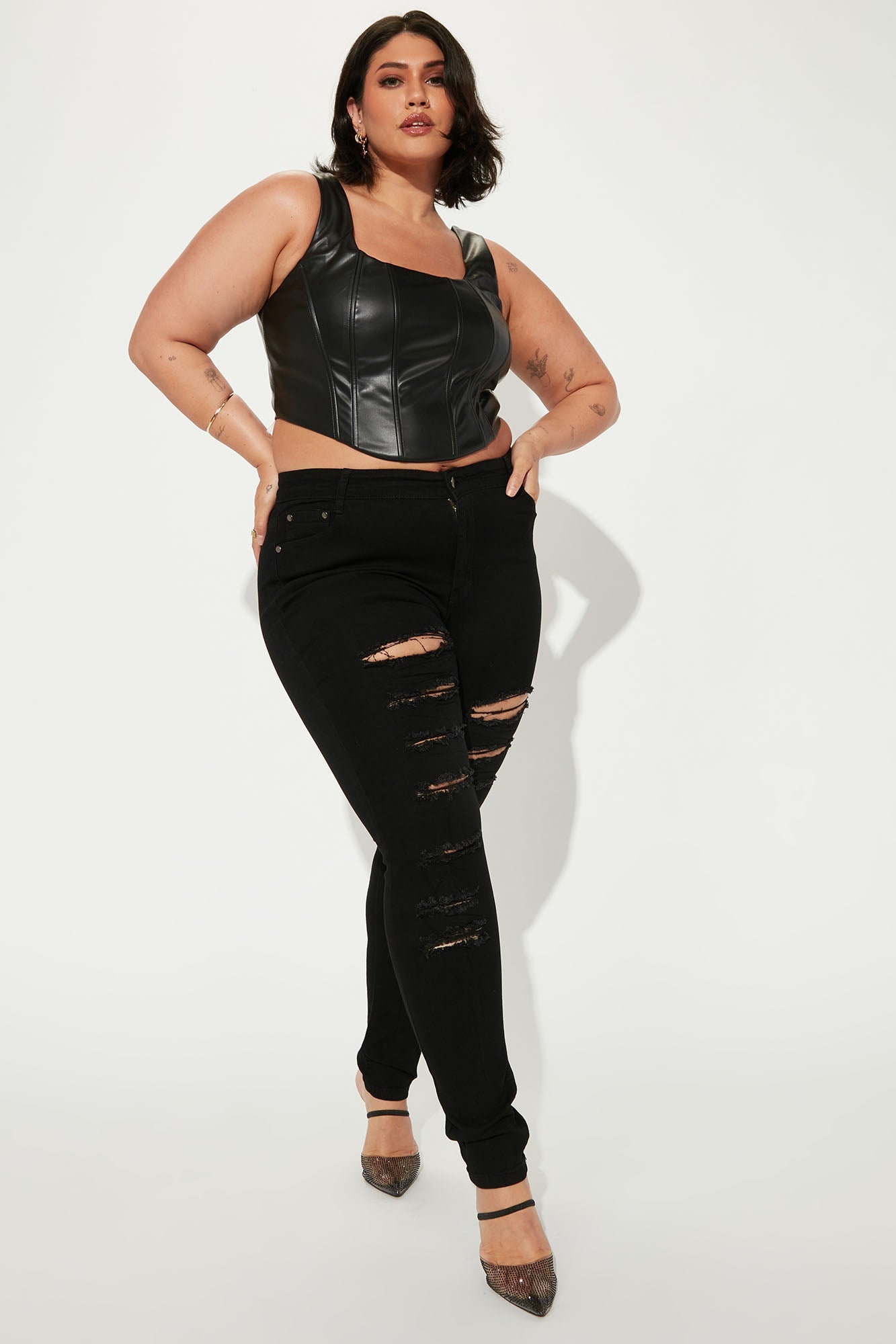 Statuesque Booty Lifting Jeans - Black