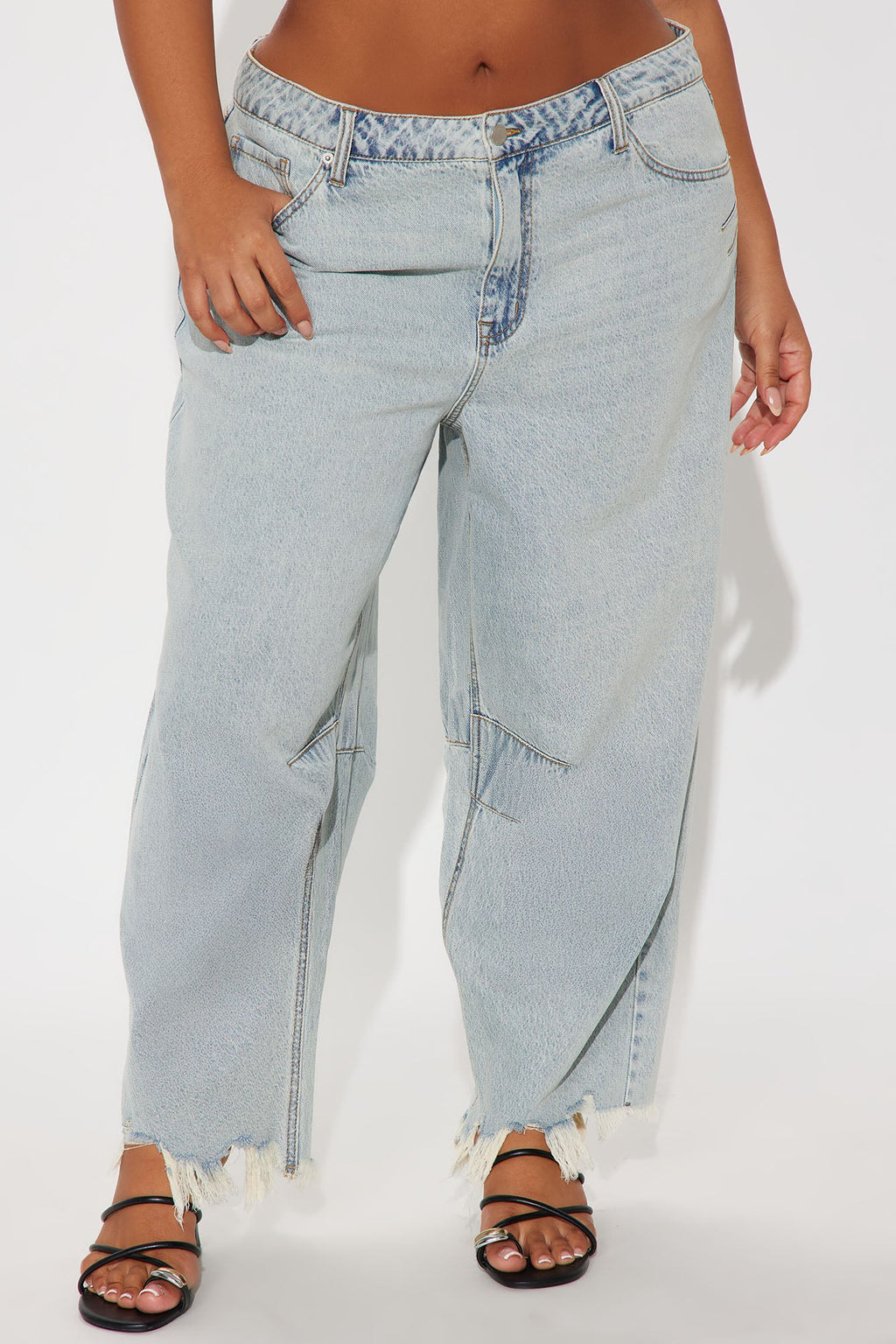Patron Fray Hem Cropped Barrel Jean - Vintage Wash