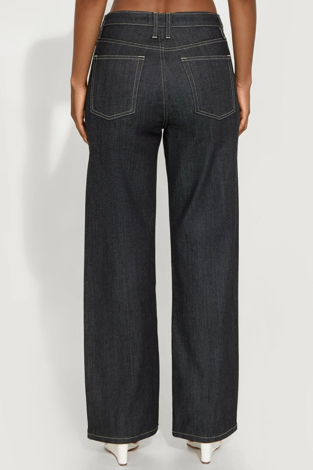 CiCi Stretch Tailored Straight Leg Jeans - Black