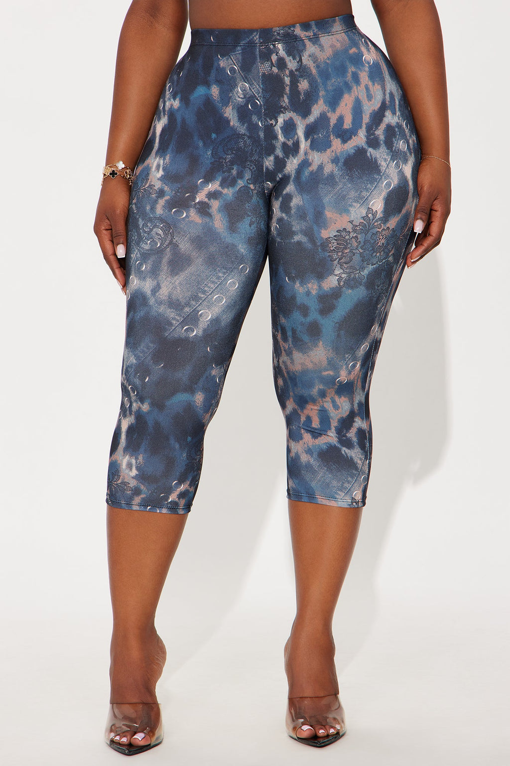 Divine Beauty Leopard Capri Legging - Black/combo