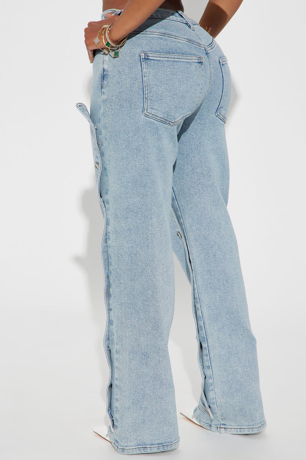 Sticking With It Stretch Straight Leg Jeans - Light Wash