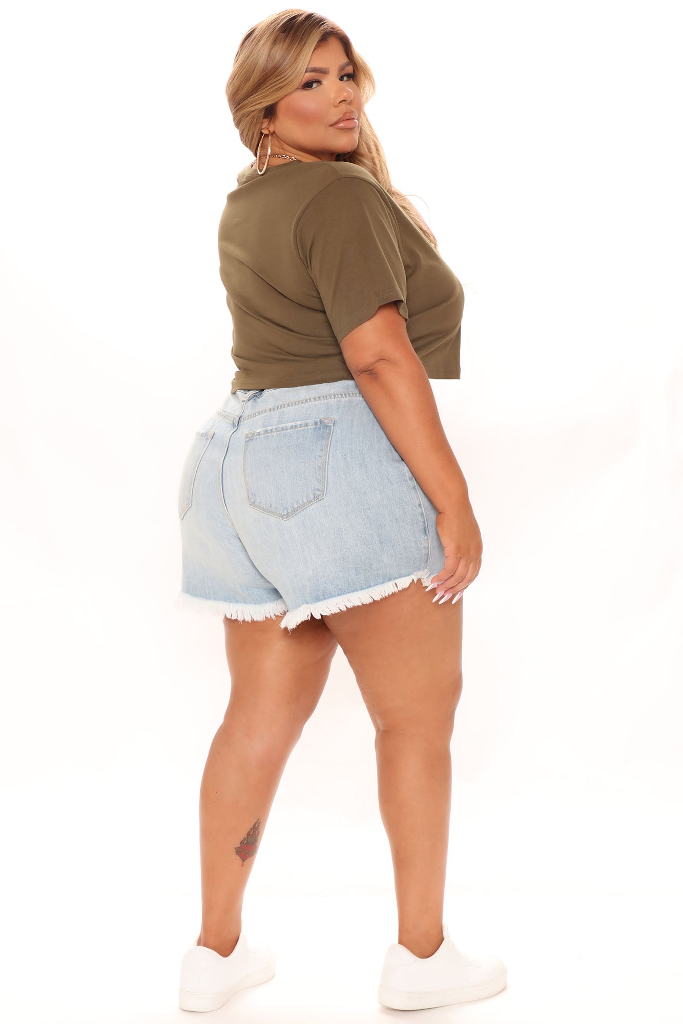 Elisa Relaxed Crop Tee - Olive