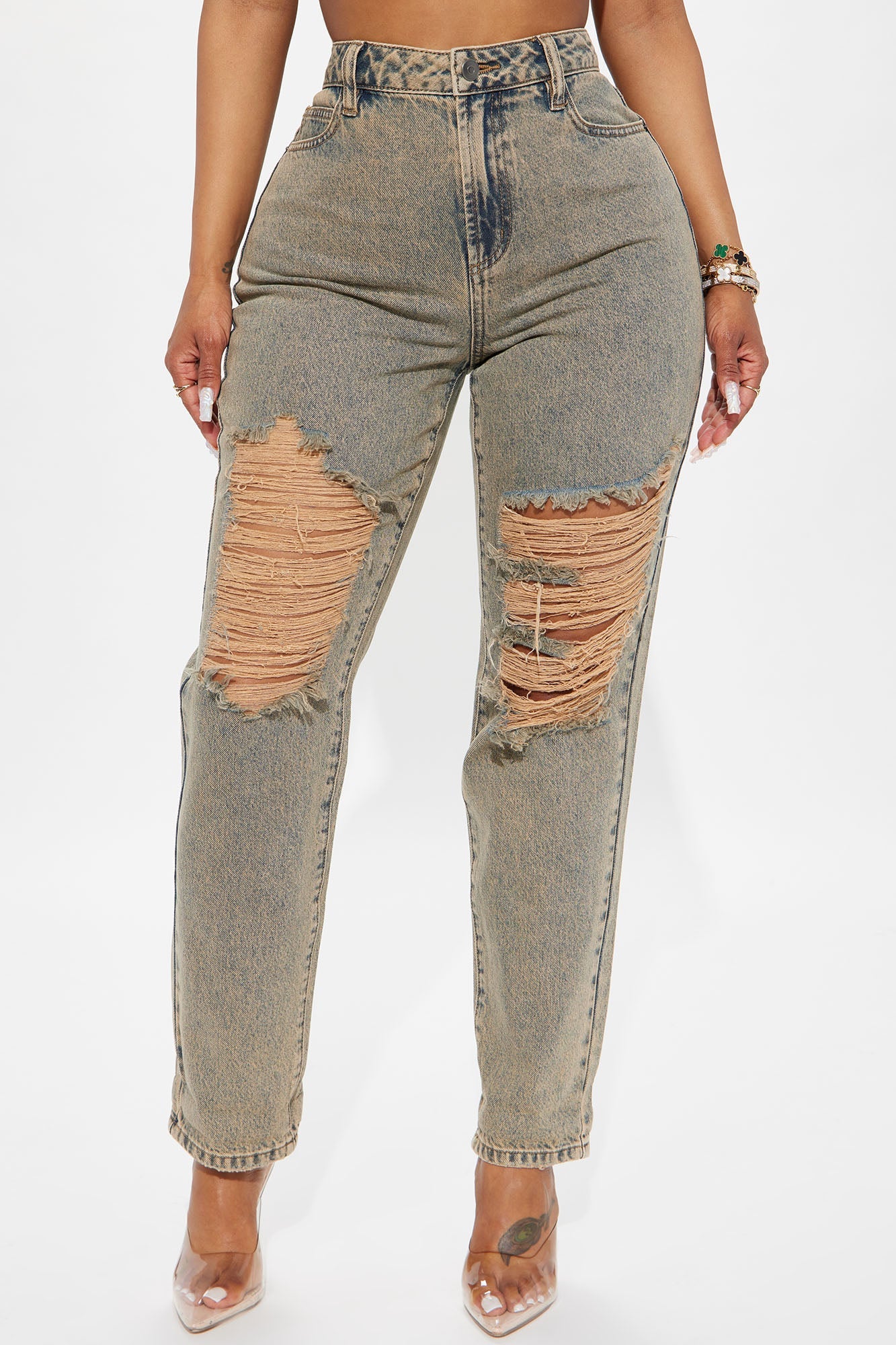 Sahara Tinted Ripped Mom Jean - Medium Wash