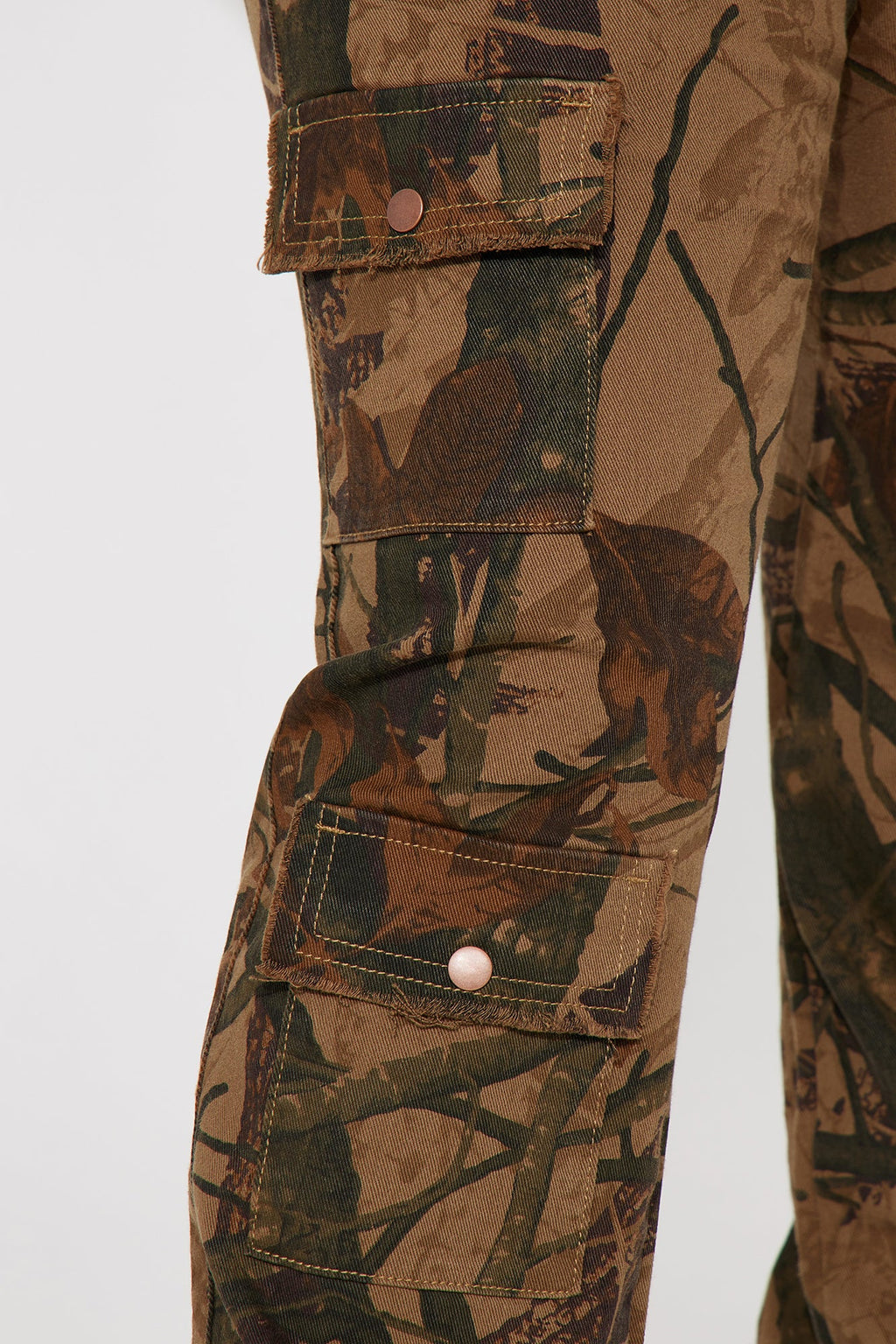 In The Wild Camo Stretch Cargo Jeans - Camouflage
