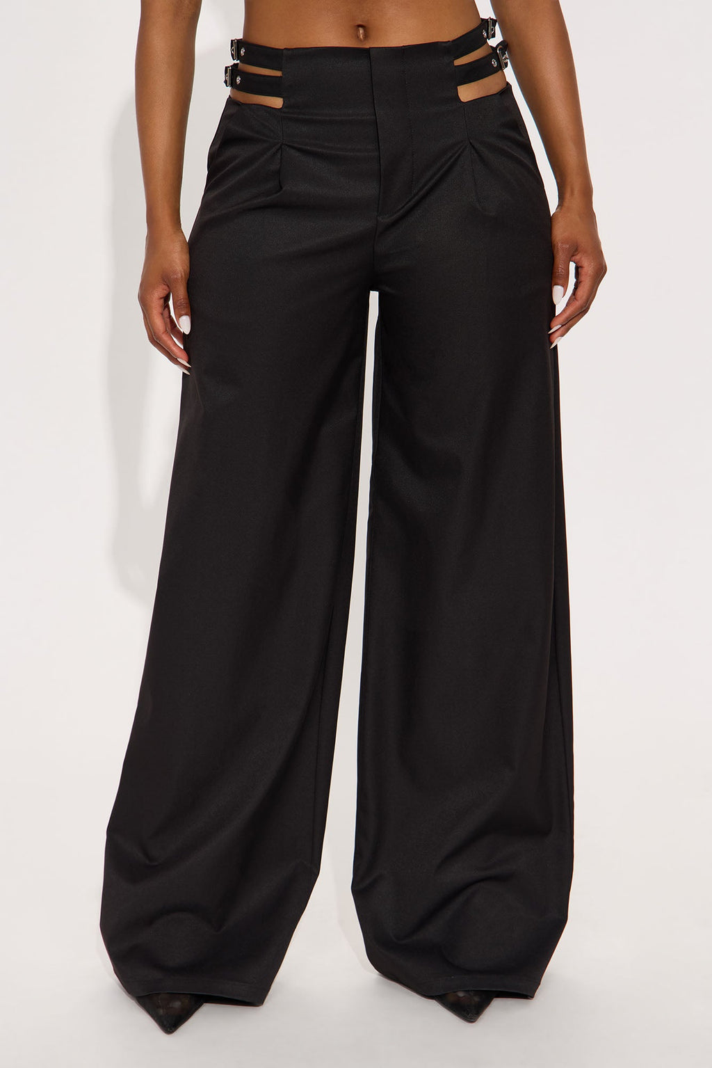Noemy Wide Leg Cut Out Pant - Black