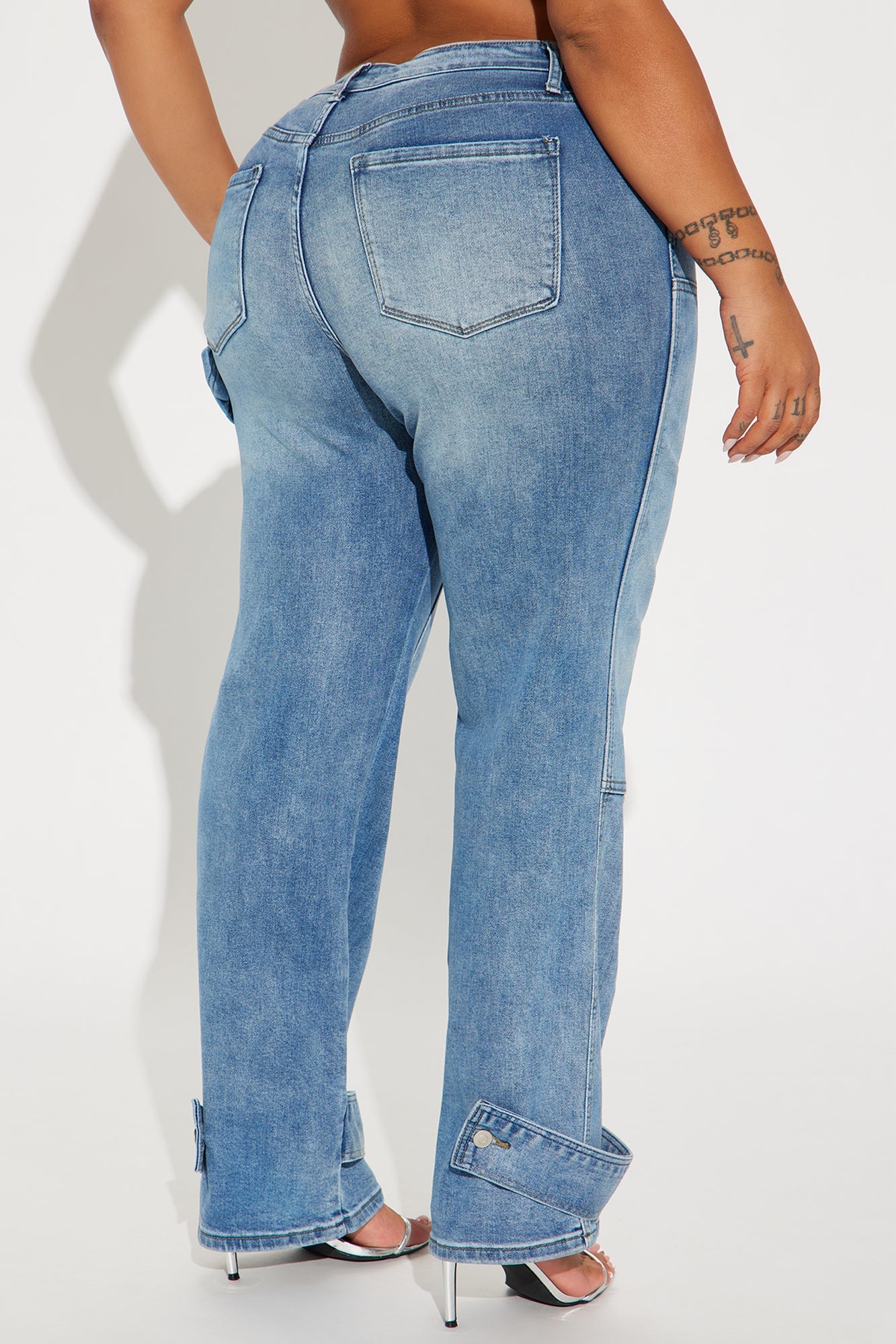 Catch Feelings Utility Stretch Straight Leg Jeans - Medium Wash