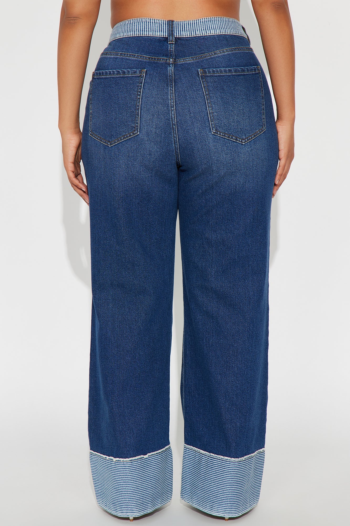 Social Hour Cuffed Wide Leg Jeans - Dark Wash