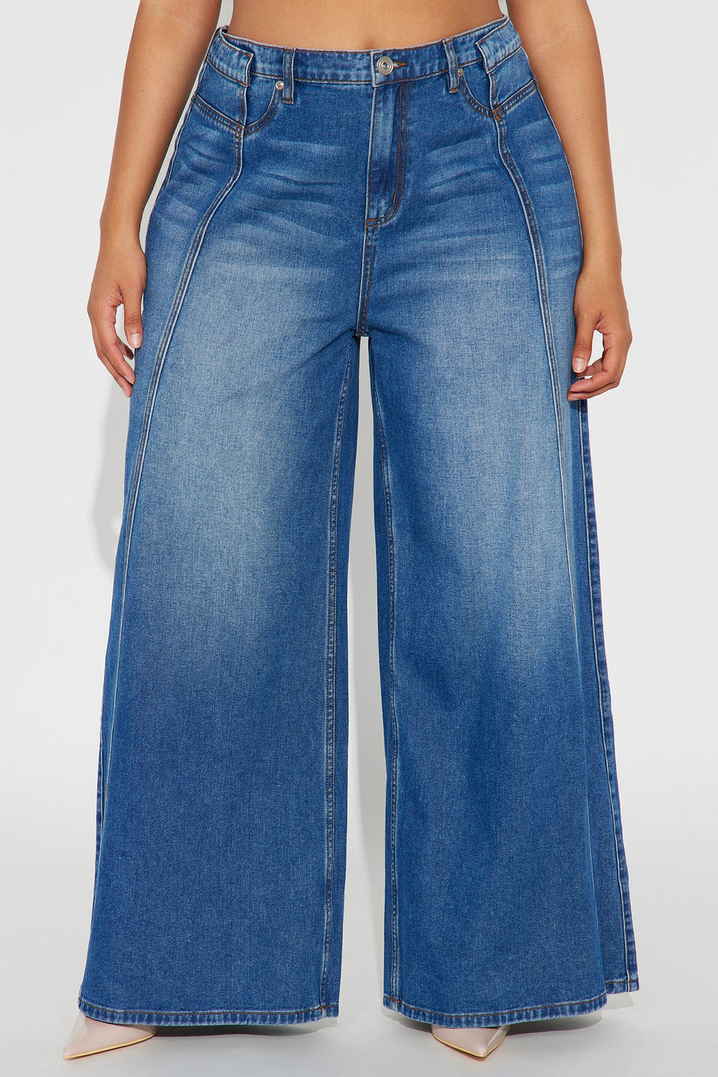 She Seams Stellar Wide Leg Jeans - Medium Wash