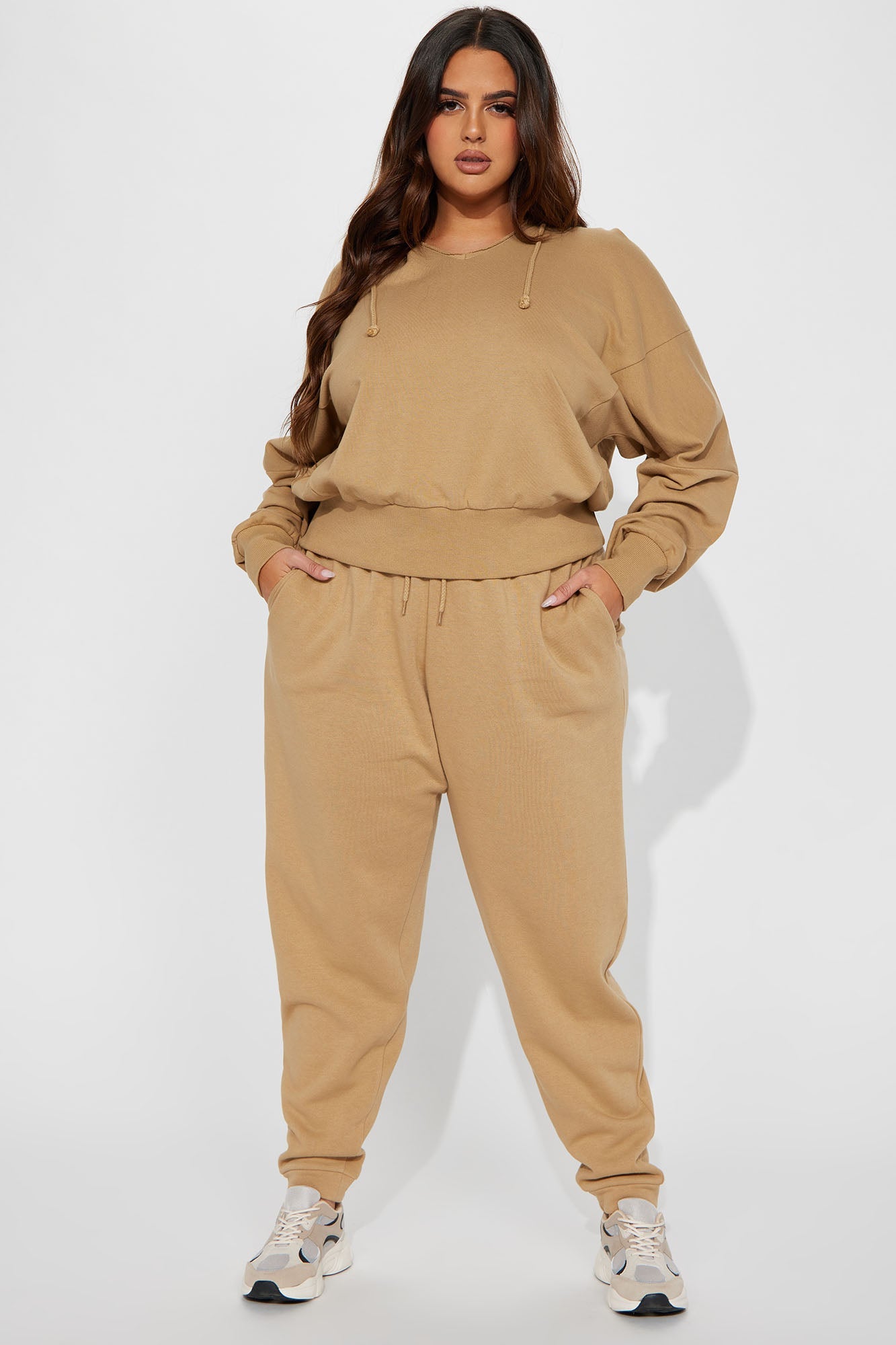 Unbothered Fleece Jogger - Tan