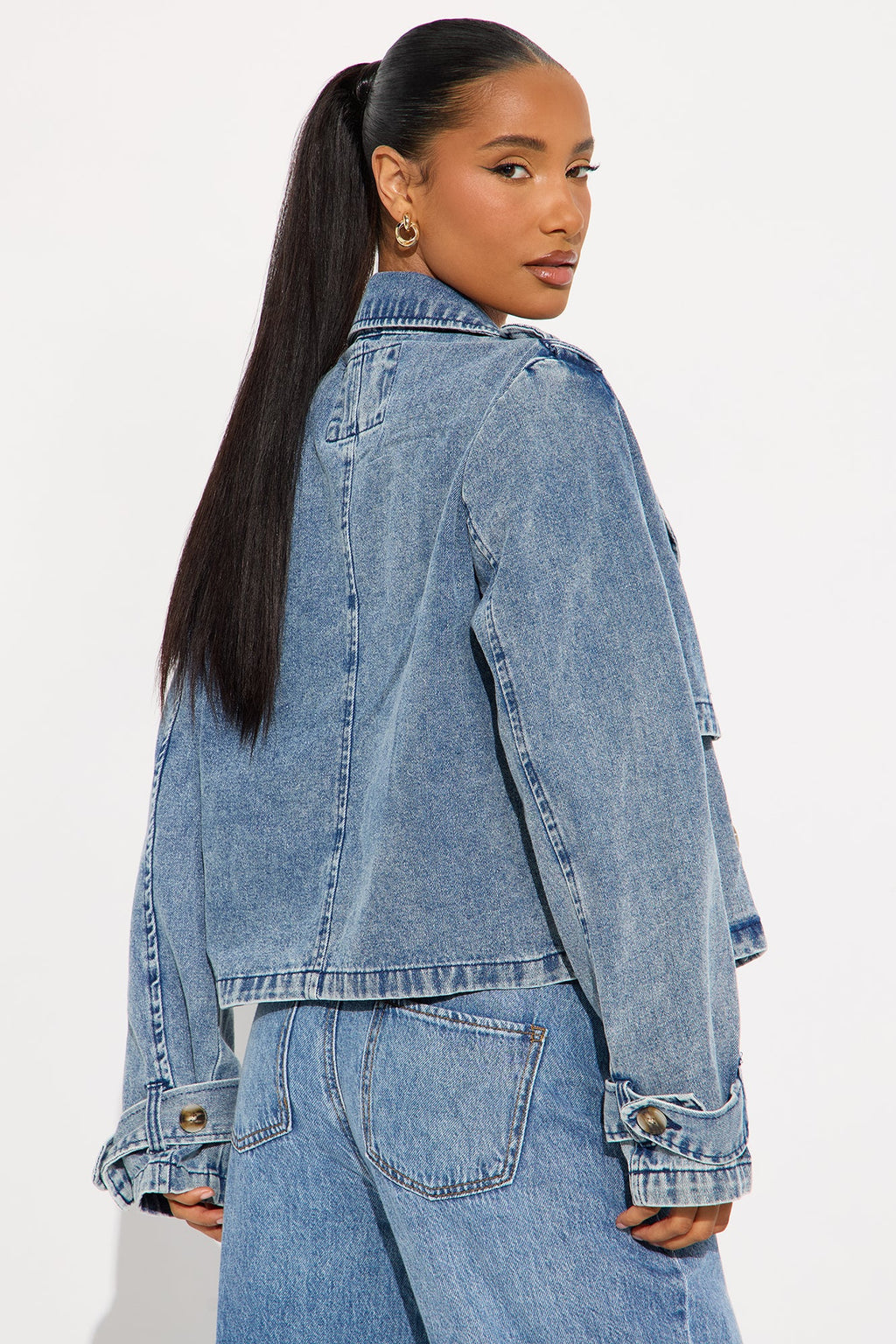 Take It Easy Cropped Denim Trench Coat - Medium Wash